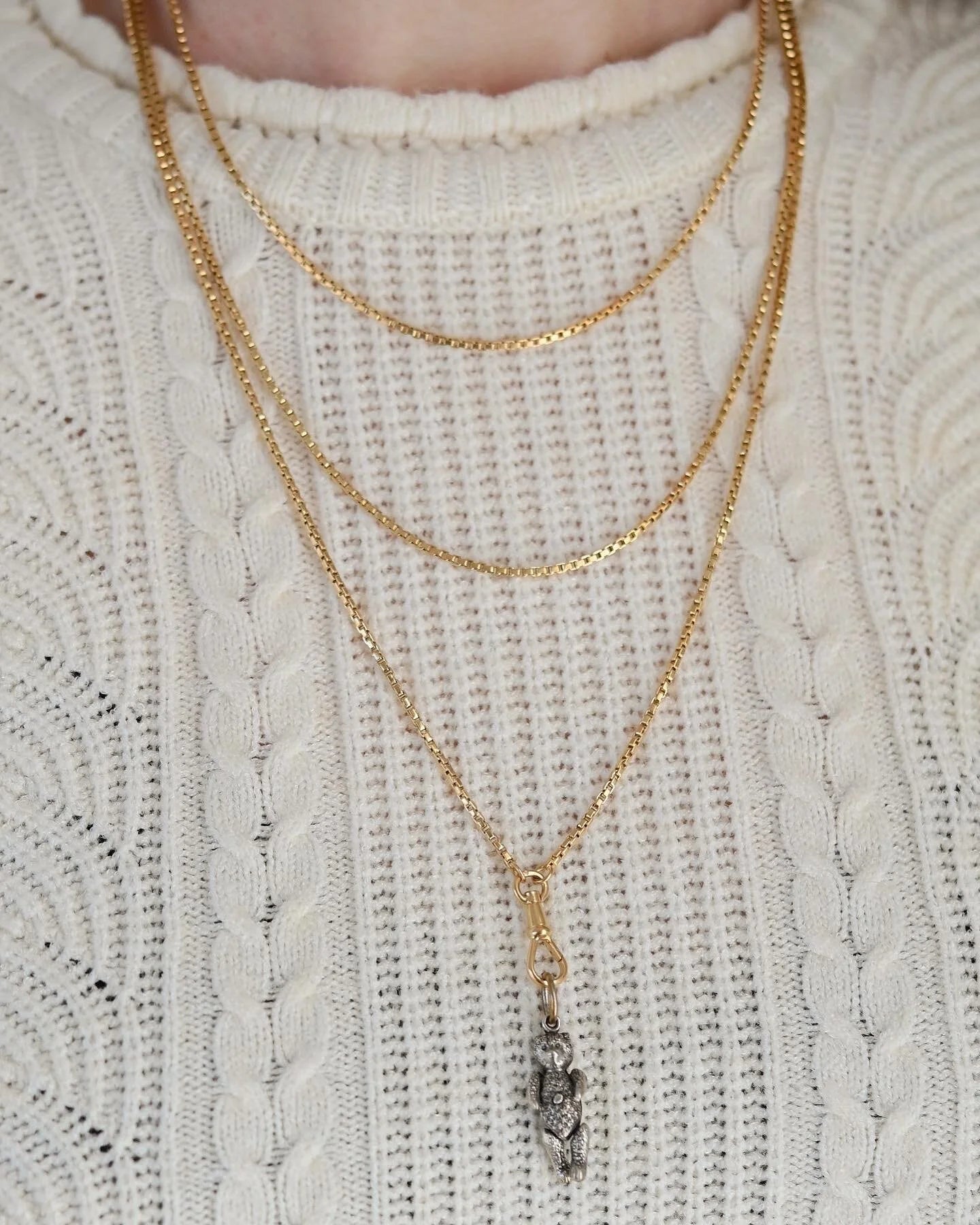 Heavy Sublime 60 Inches Long Guard Chain 18K Gold 1940s