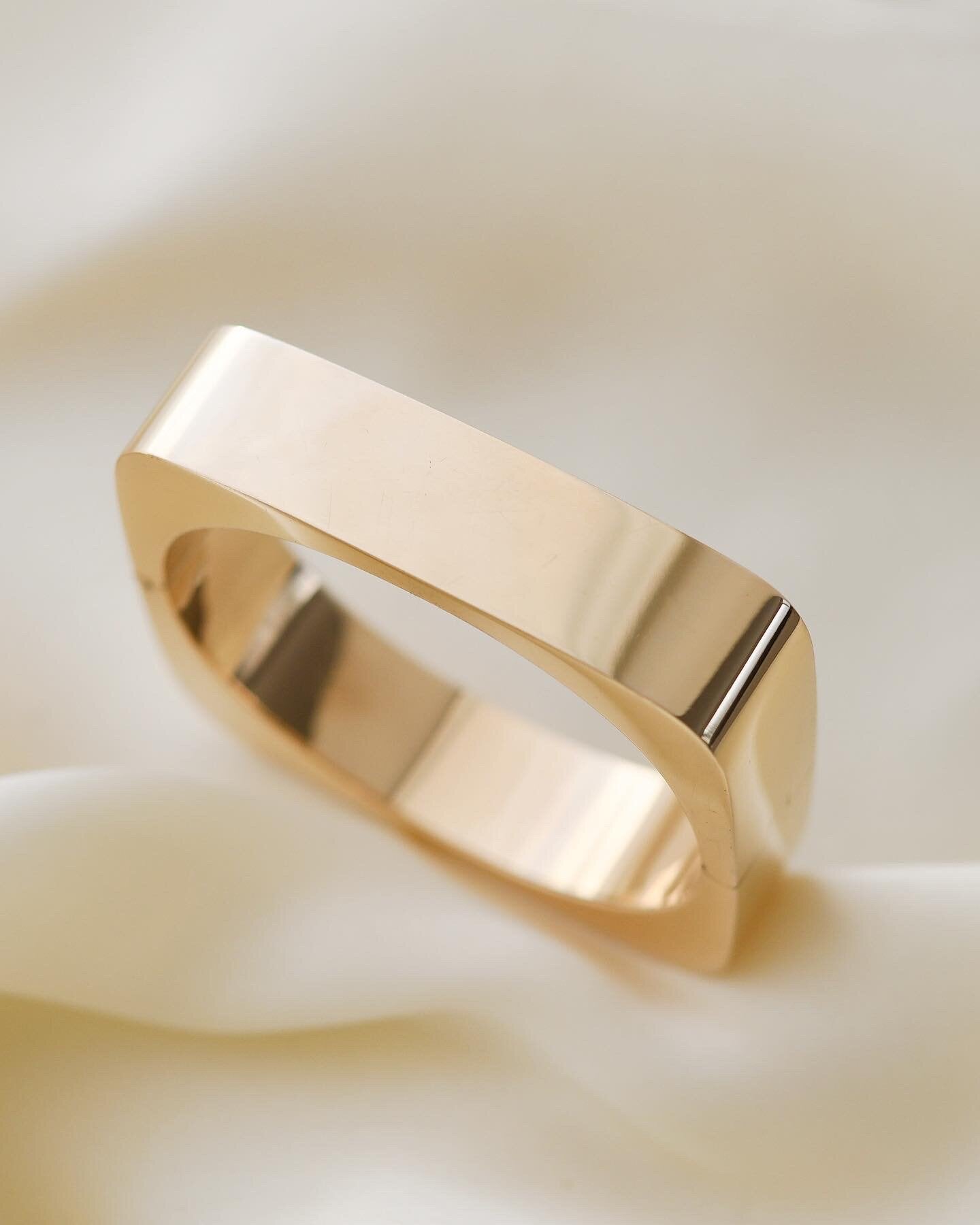 Once In A Lifetime Dream Bangle 14K Gold 1970