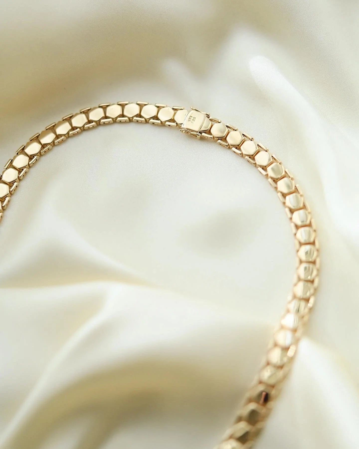 Outstanding Danish Vintage Bee Cell Link Necklace 14K Gold