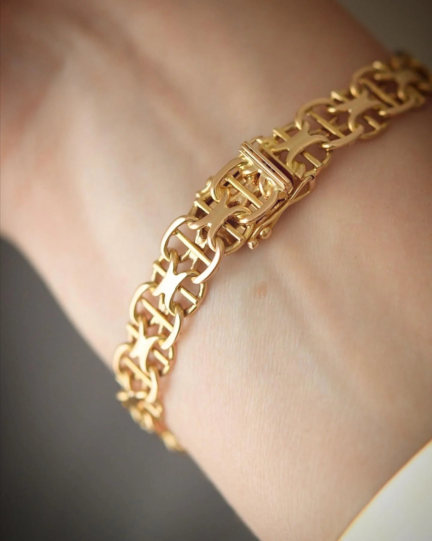 Gorg Swedish X-link Bracelet 18K Gold 1971