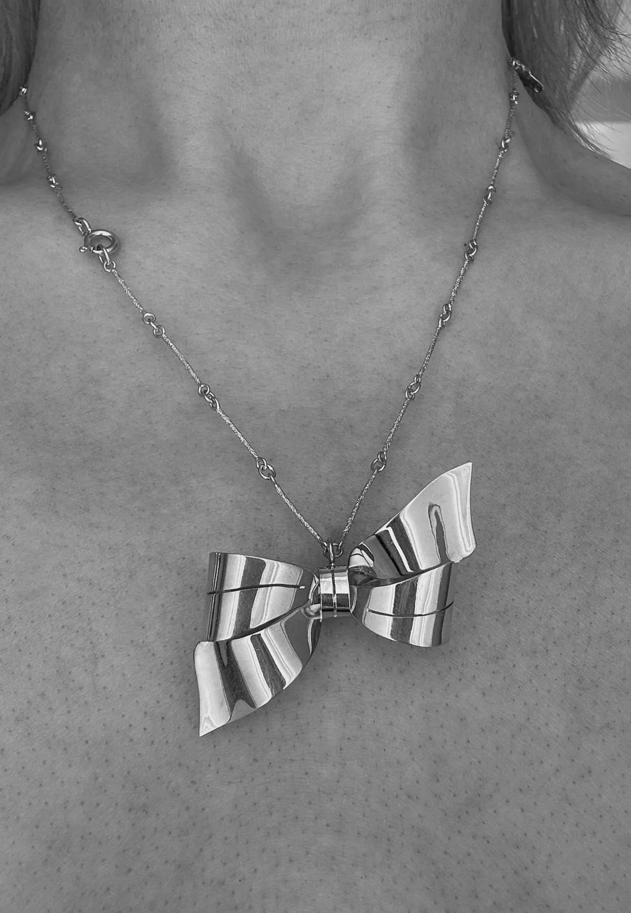 Cutest BIG Bow Pendant / Brooch Ever 18K Gold 1966