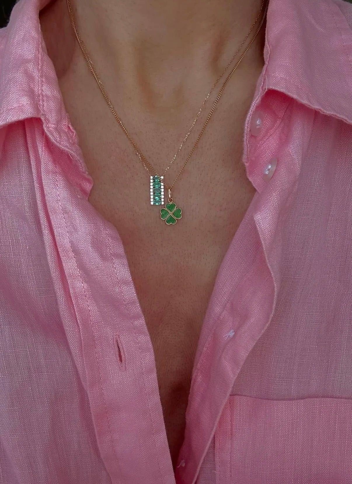 Extraordinary Beautiful Emerald and Diamond Necklace 18K Gold
