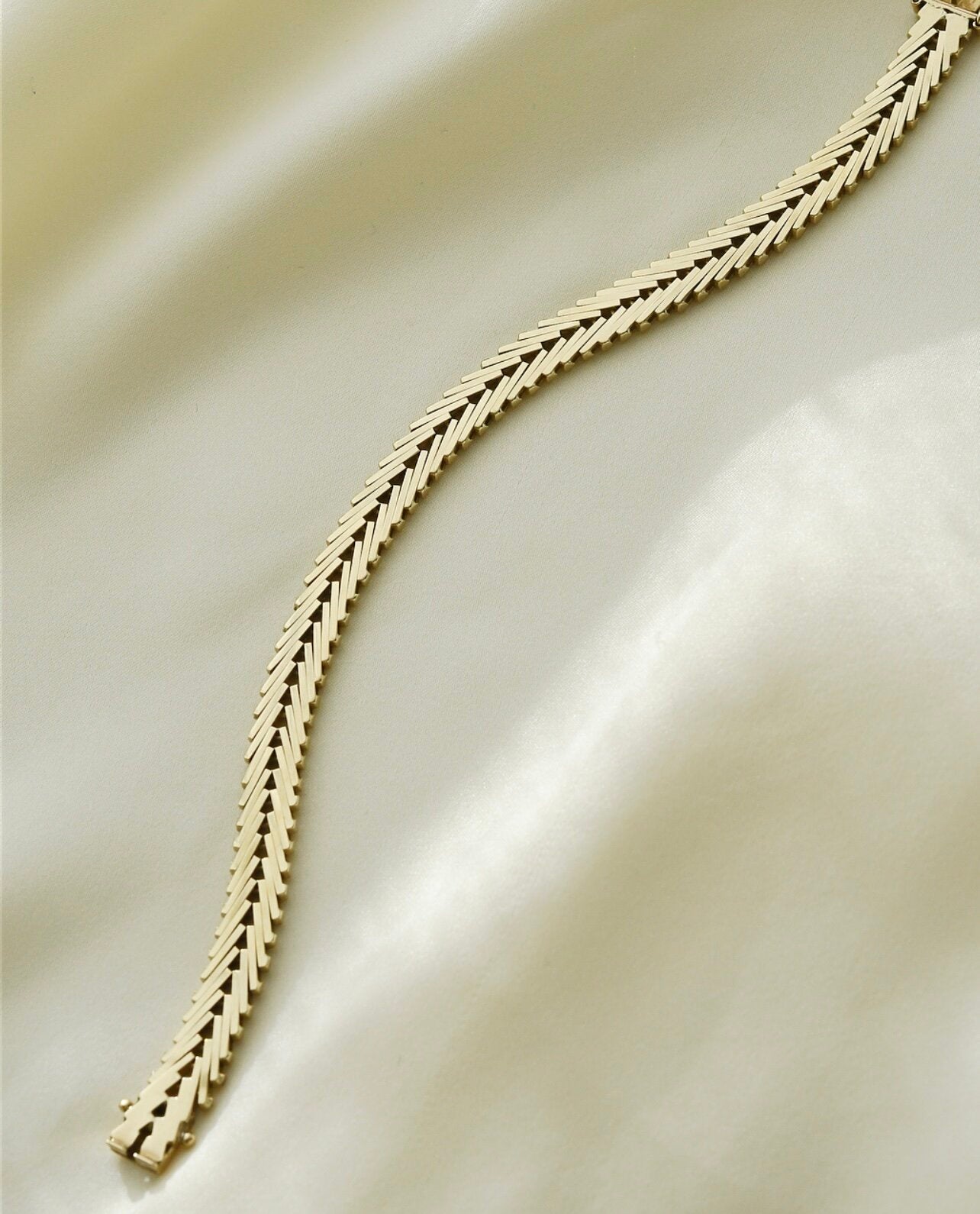 Gorgeous Geneva Link Bracelet 14K Gold