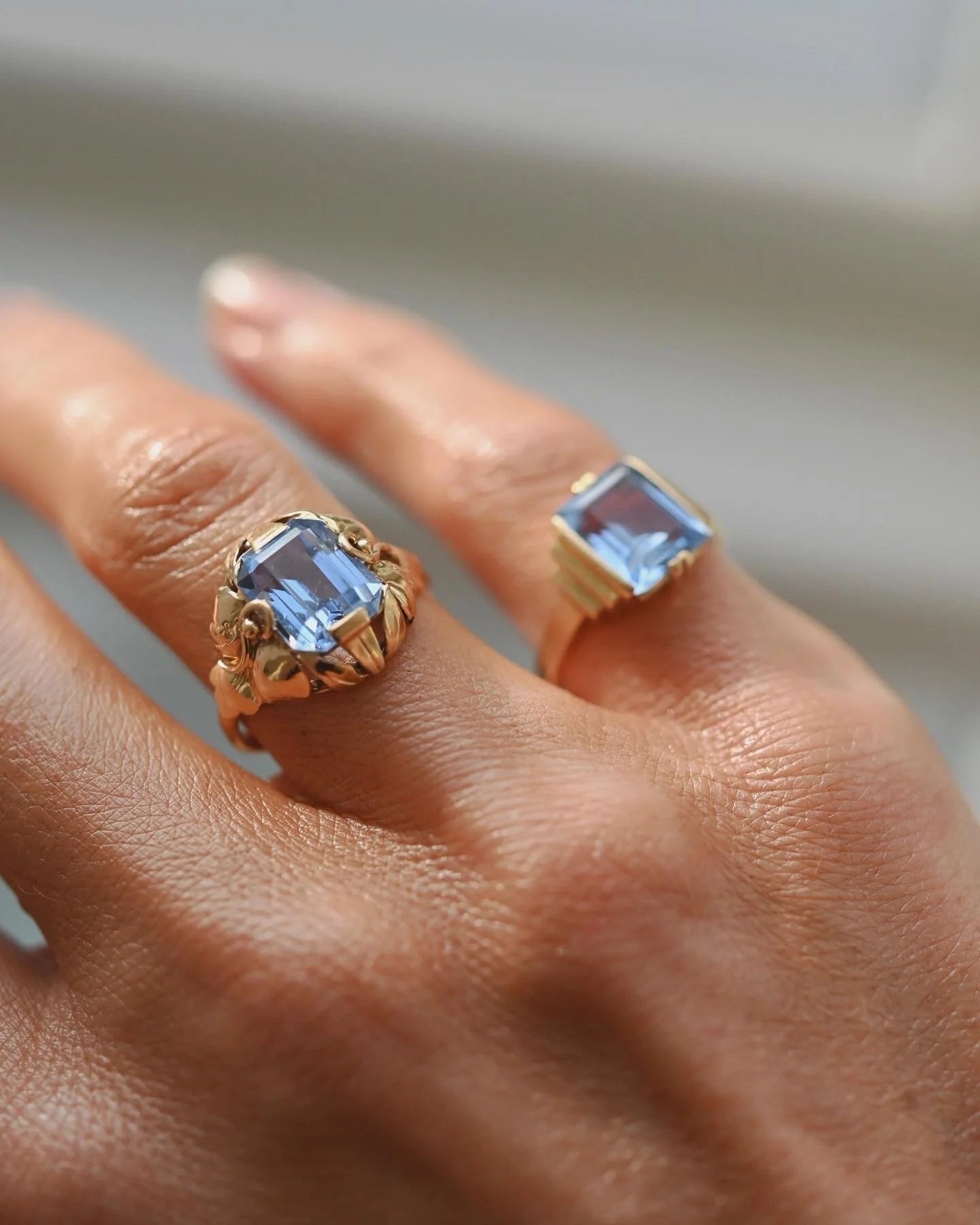 Beautiful Old Baby Blue Spinel Rings 18K Gold 1920-1950