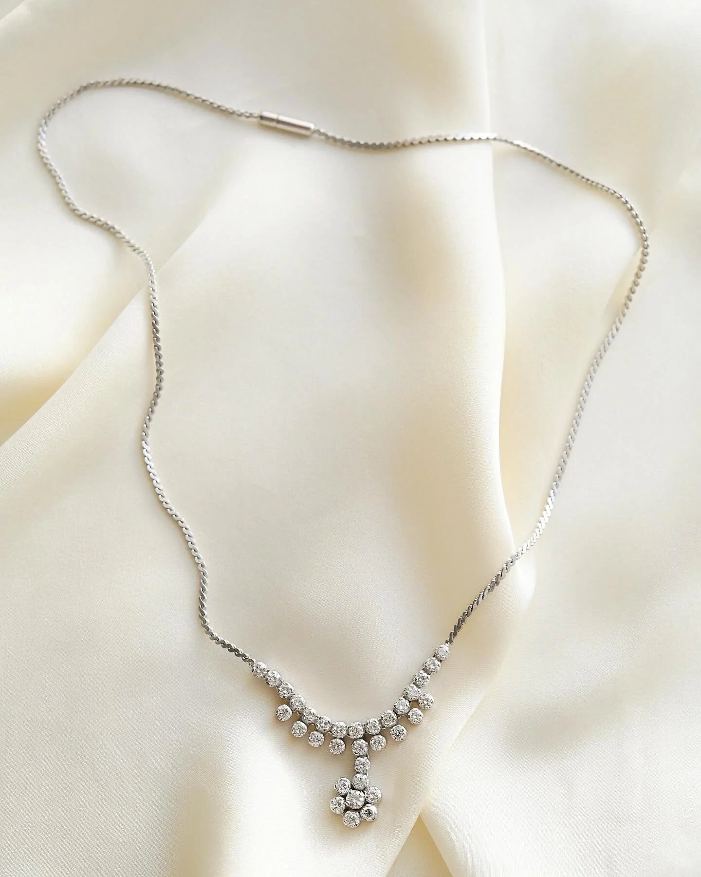 Carrie Bradshaw-esque Vintage Diamond Cluster Necklace 18K White Gold
