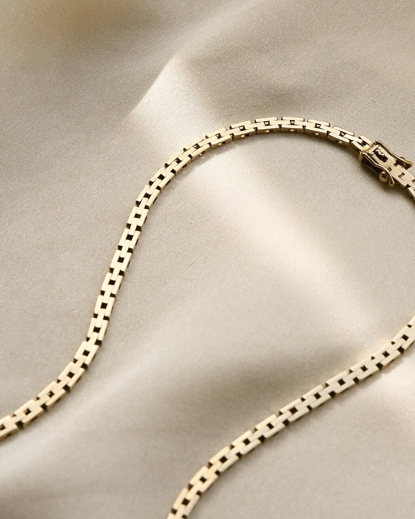 Rare Width Brick Link Chain 14K Gold 1960s