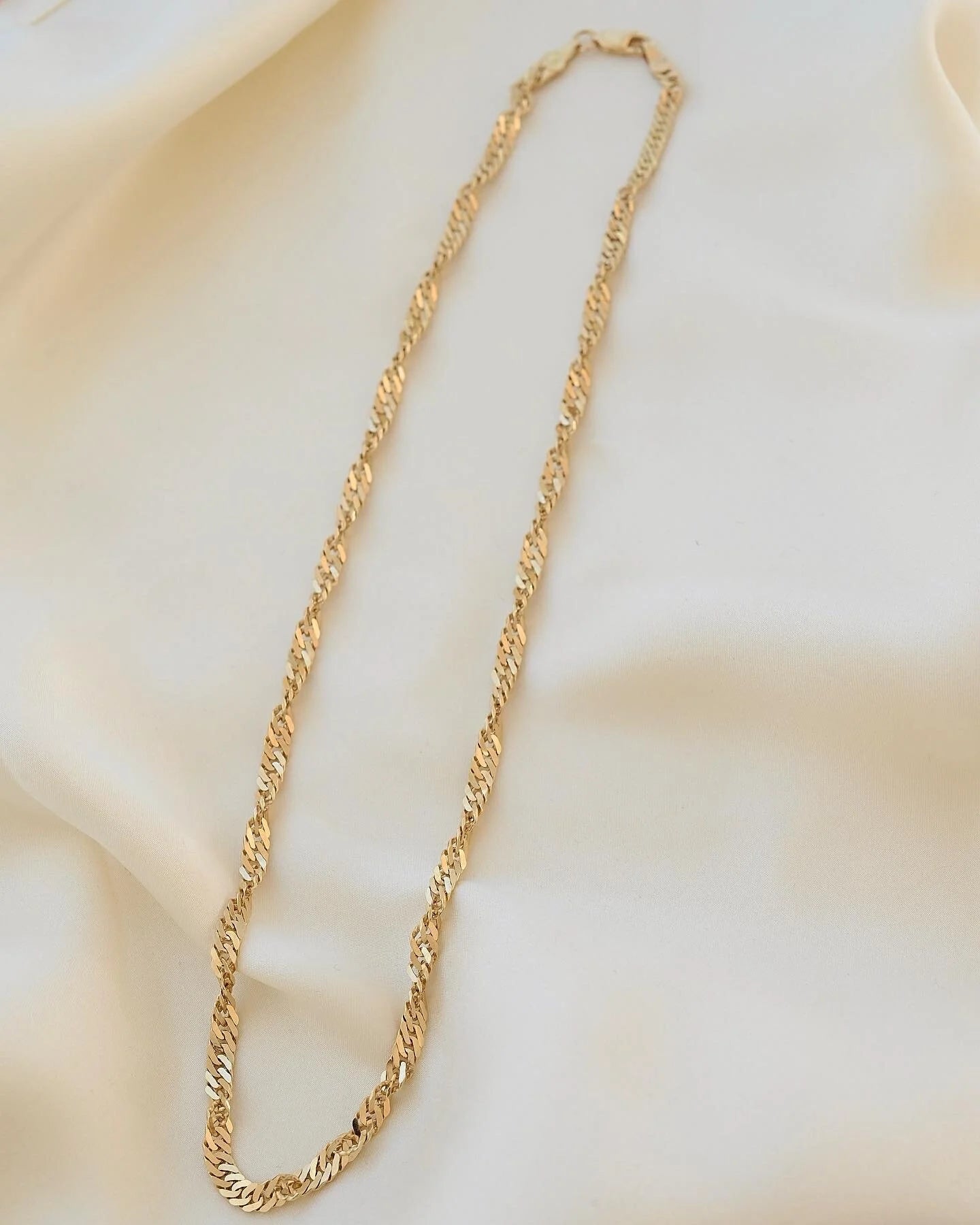 BIG Twisted Curb Link Chain 14K Gold 1980s