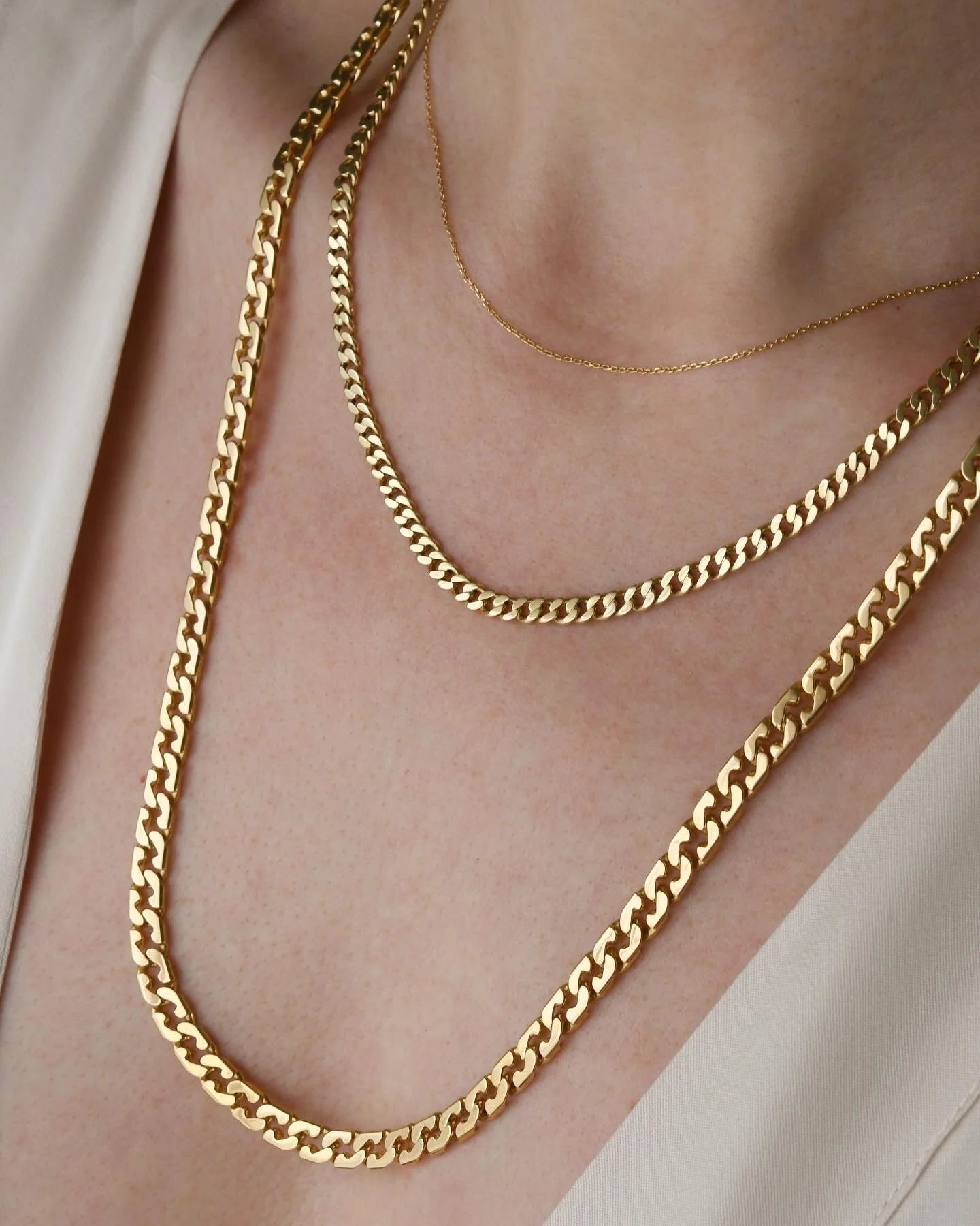 Glowing 1970s Curb Link Chain 14K Gold