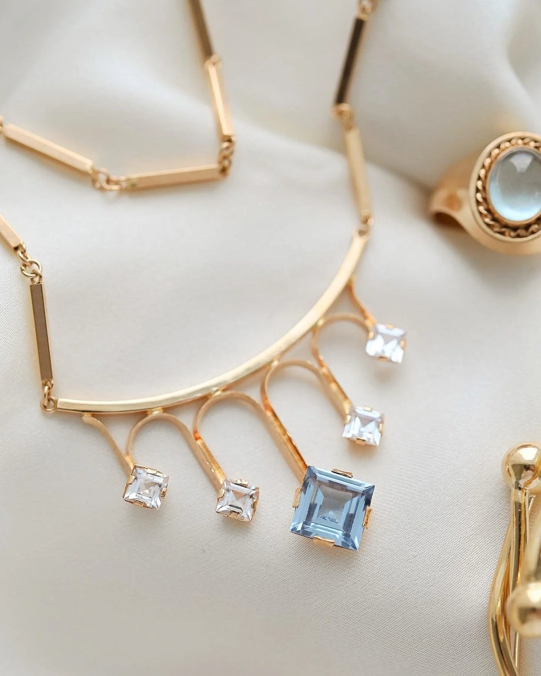 Gorgeous Necklace W Spinel 18K Gold 1950