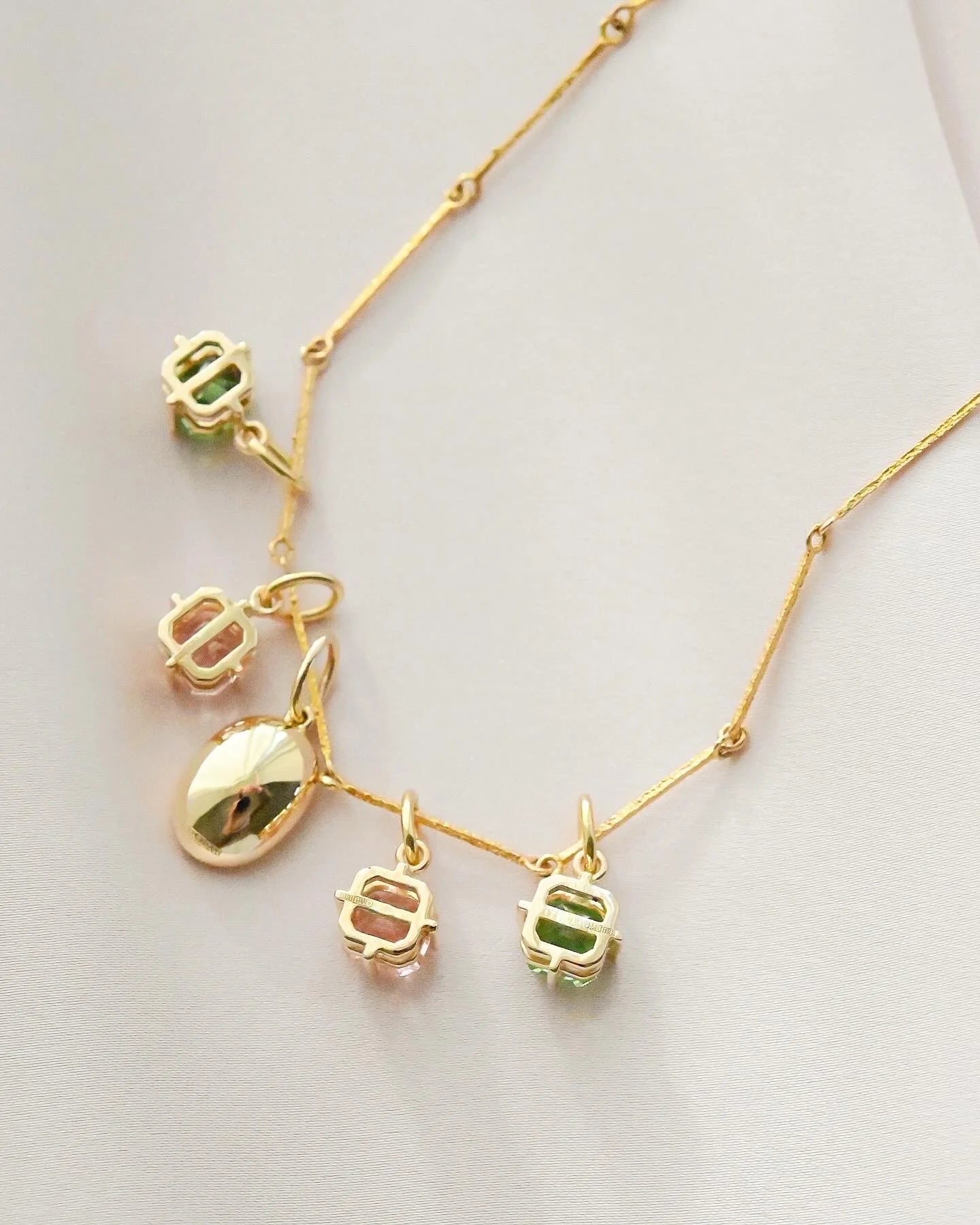 OMJ FINE JEWELRY : The Cotton Candy Pendants 18K Gold Denmark 2025