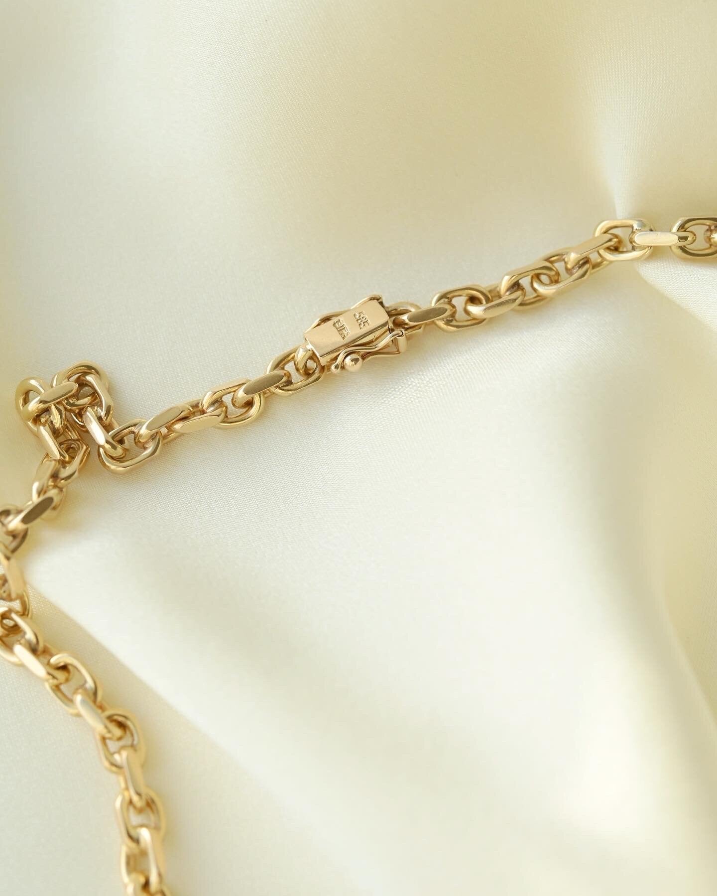 Biiiig Heavy Dream Chain W Graduated Anchor Danish Vintage 14K Gold