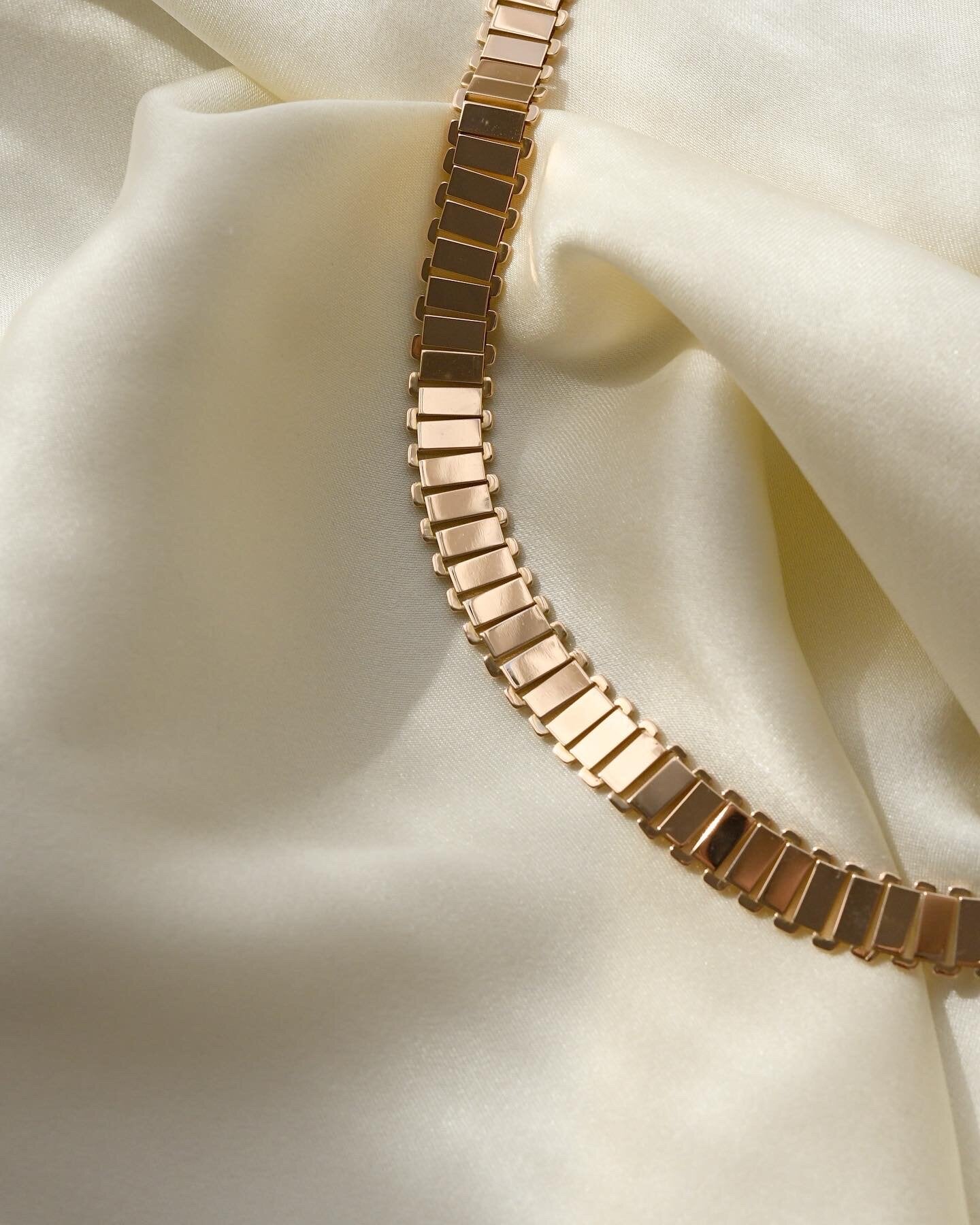 Rare Italian Vintage Necklace in 18K Rose Gold 1970s