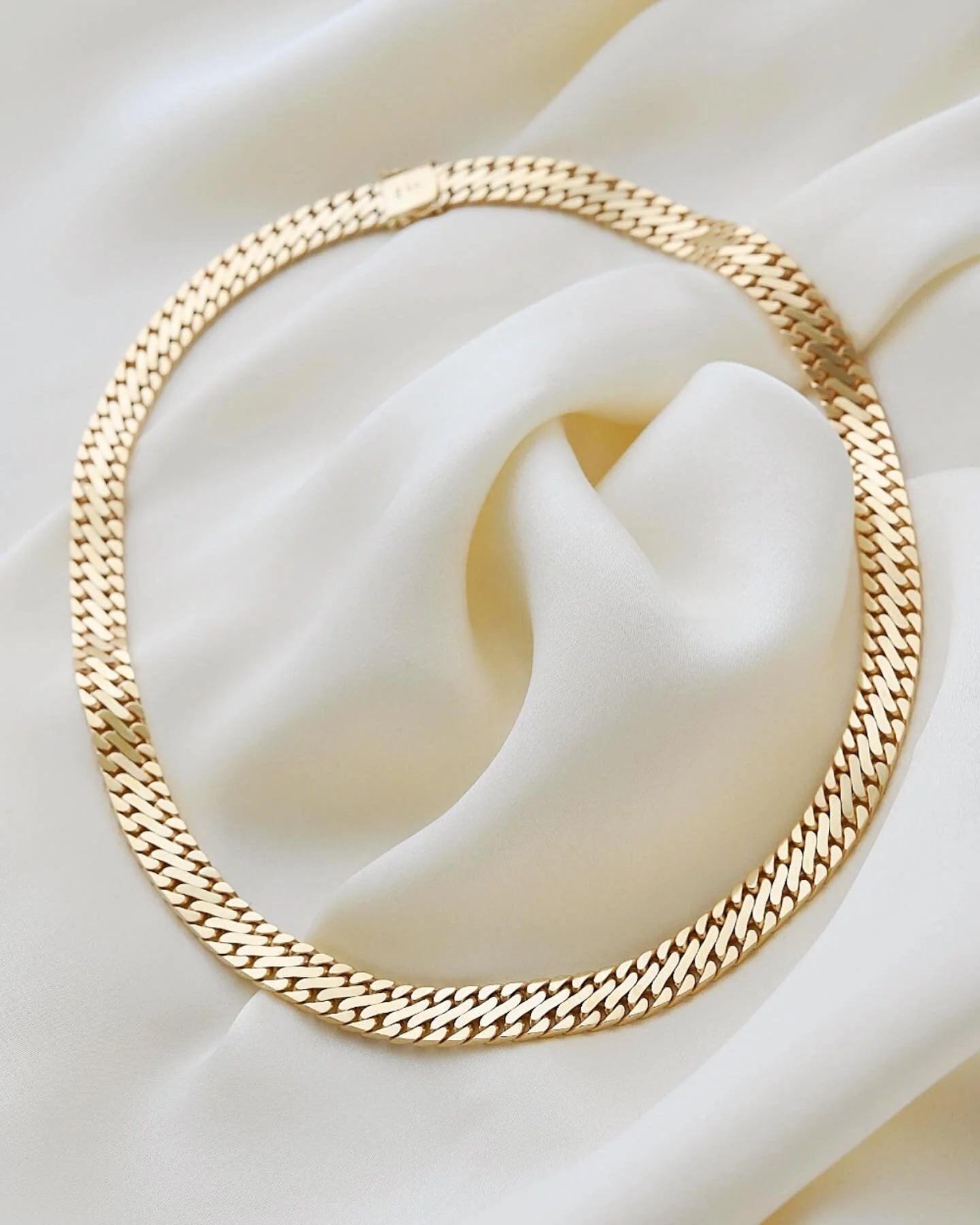 Extraordinary 59 Grams Sexy Flat Curb Link Necklace 14K Gold 1970