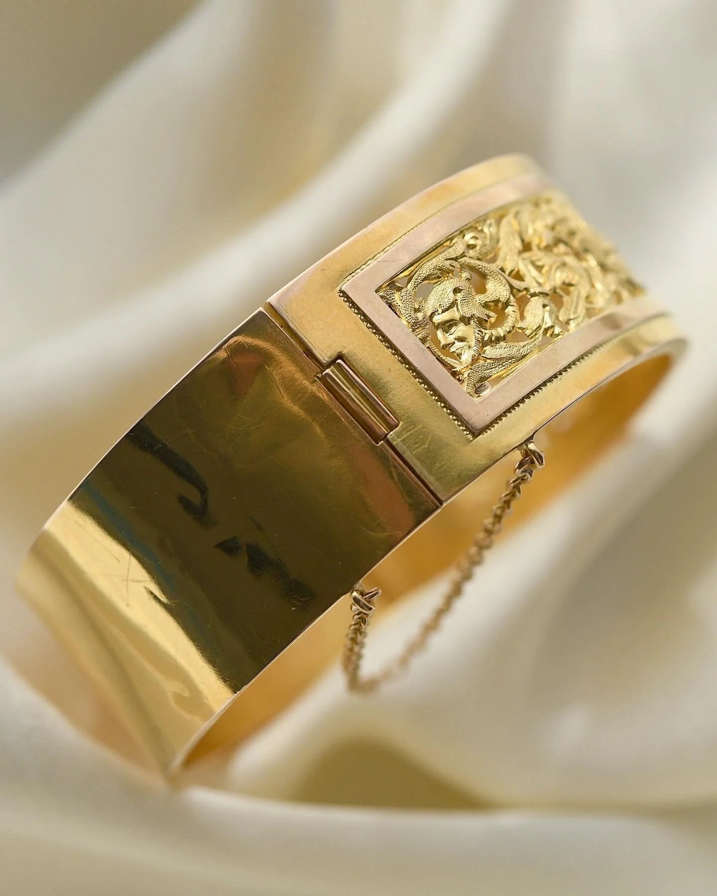 Outstanding Antique C. G. Hallberg Bangle 18K Gold 1884