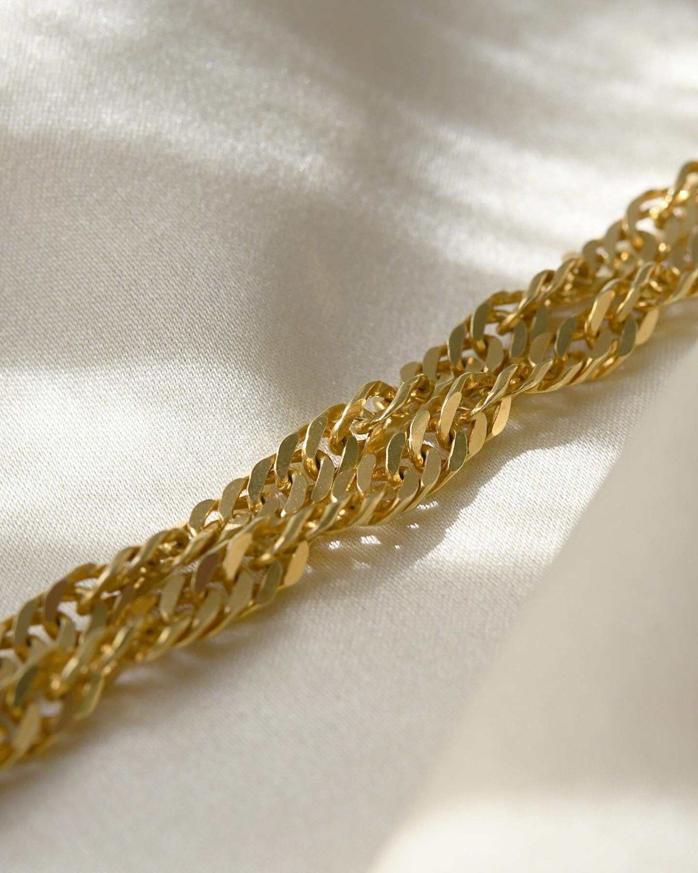 Rare Twisted Curb Chain 14K Gold 1970s
