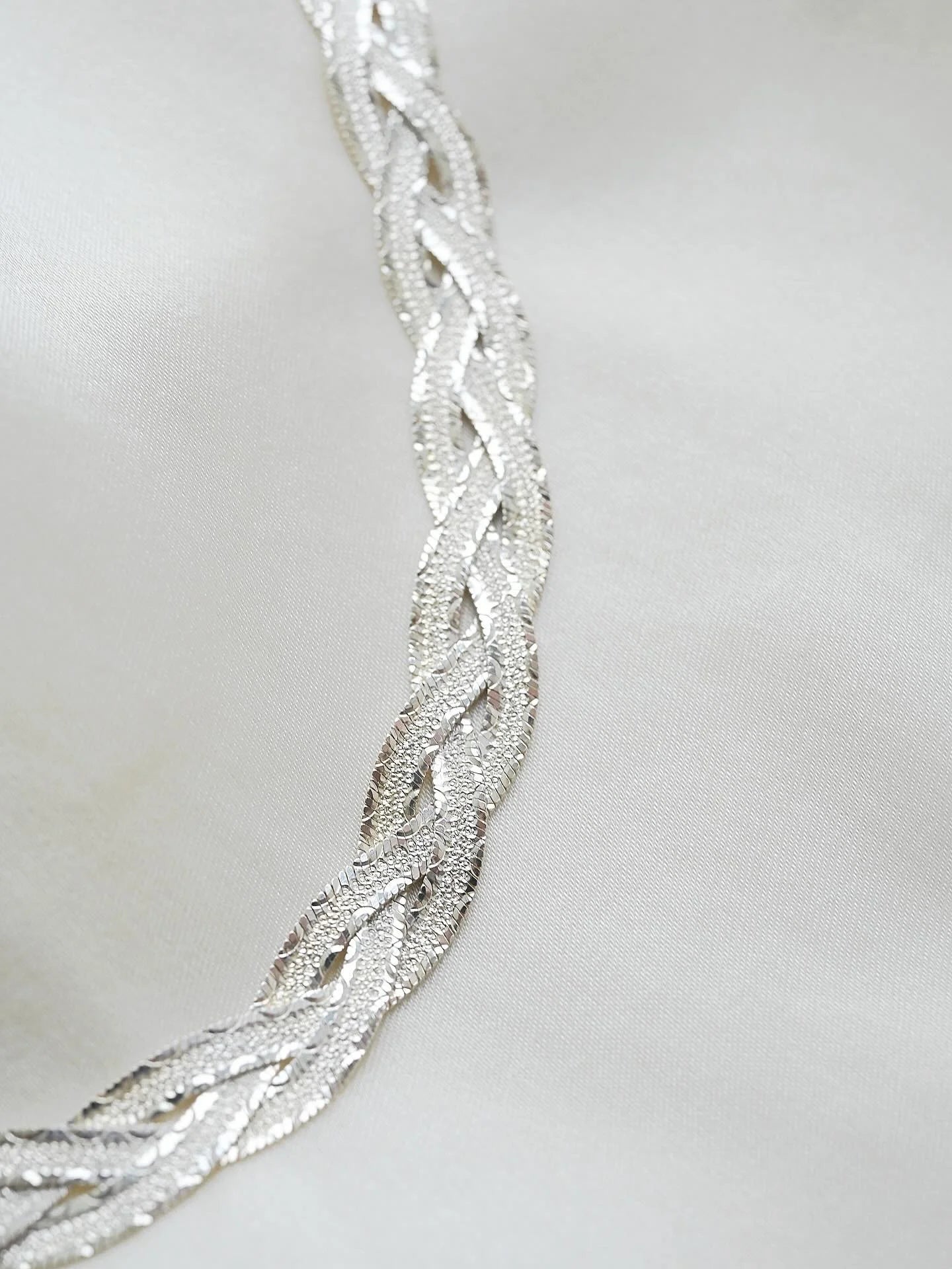 Stunning Braided Herringbone Two Sided Vintage Necklace Sterling Silver