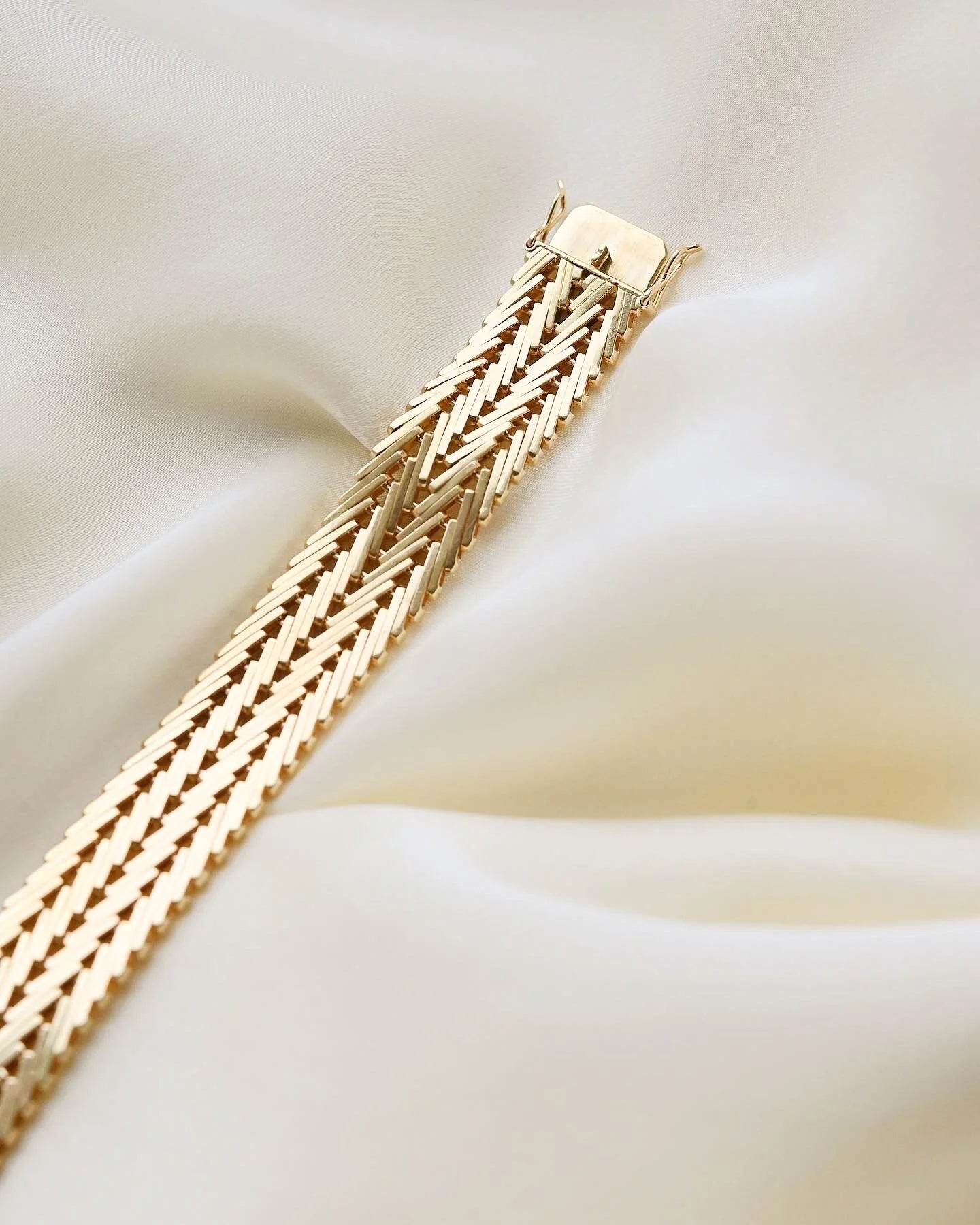 Outstanding Heavy Wide Danish Vintage Bracelet 14K Gold 1960s