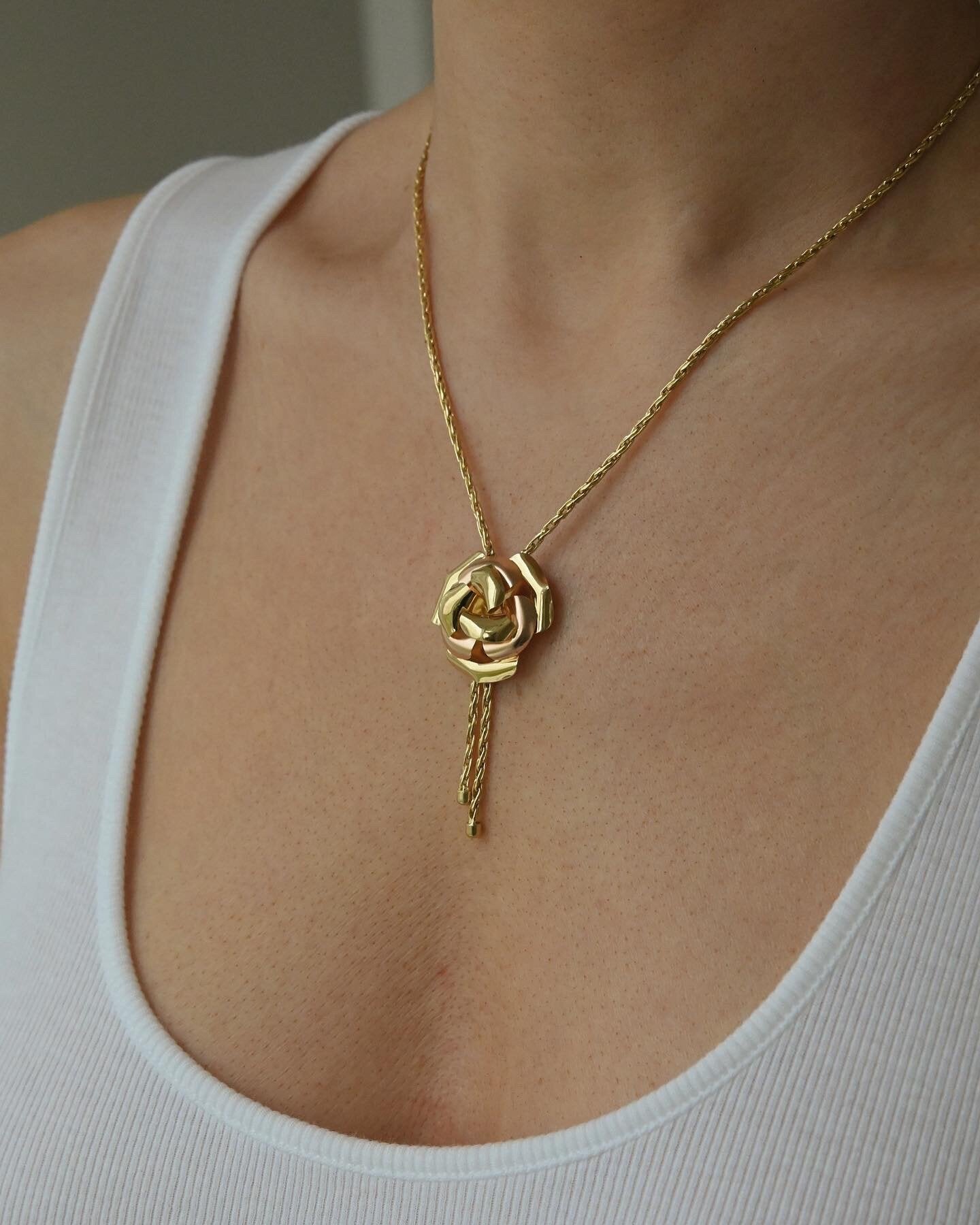 Unique Italian Rose Pendant Necklace 18K Gold