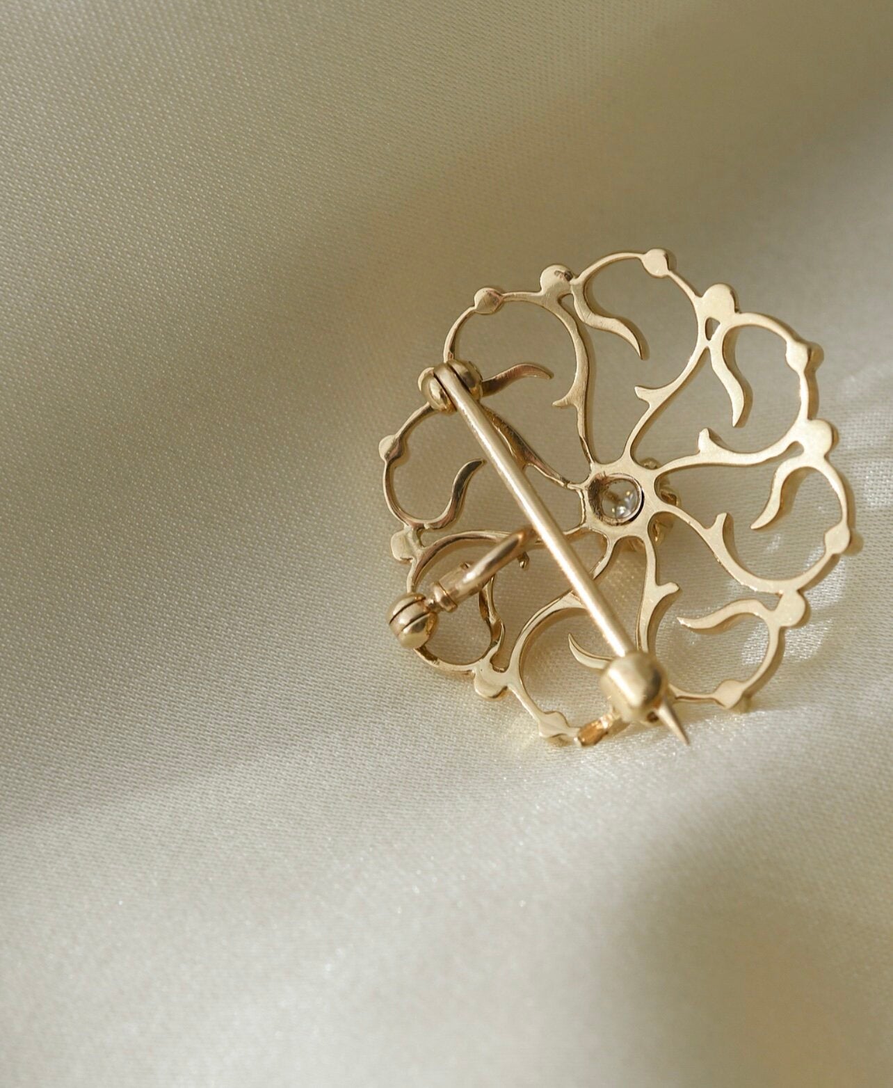 Antique Brooch Pendant 18K Gold 1910s