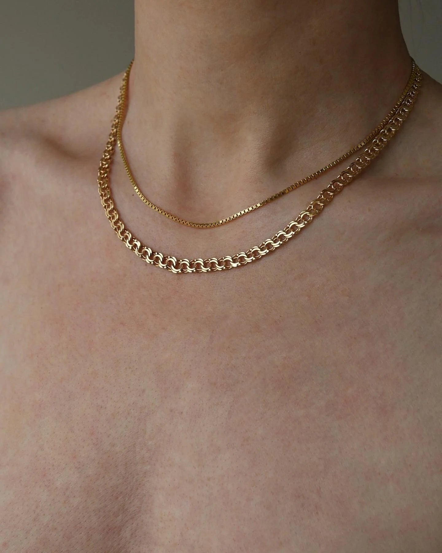 Sublime Swedish Vintage Bismarck Necklace 18K Gold 1970