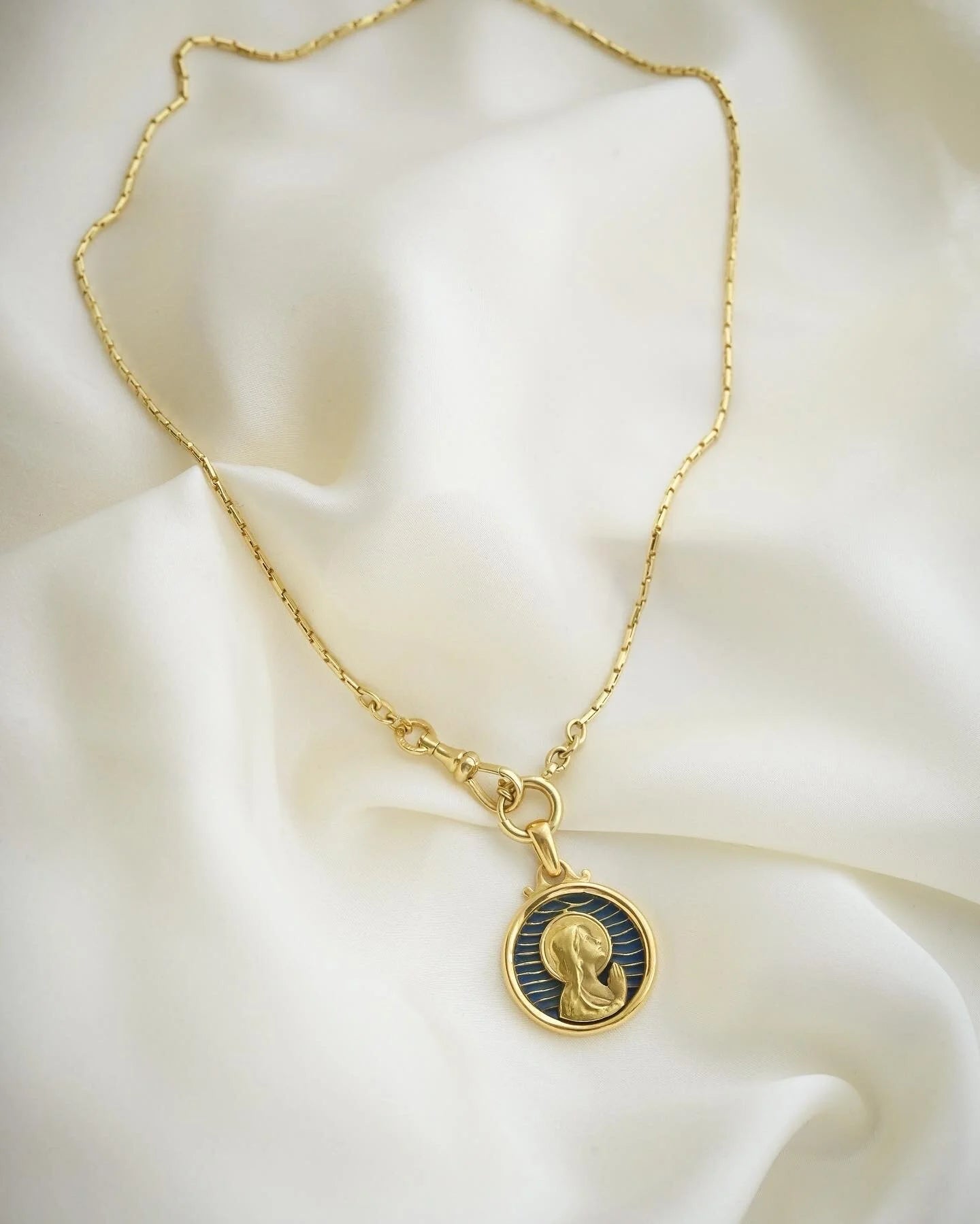 Antique Art Deco Plique-a-jour Enamel Madonna Pendant 18K Gold 1920s