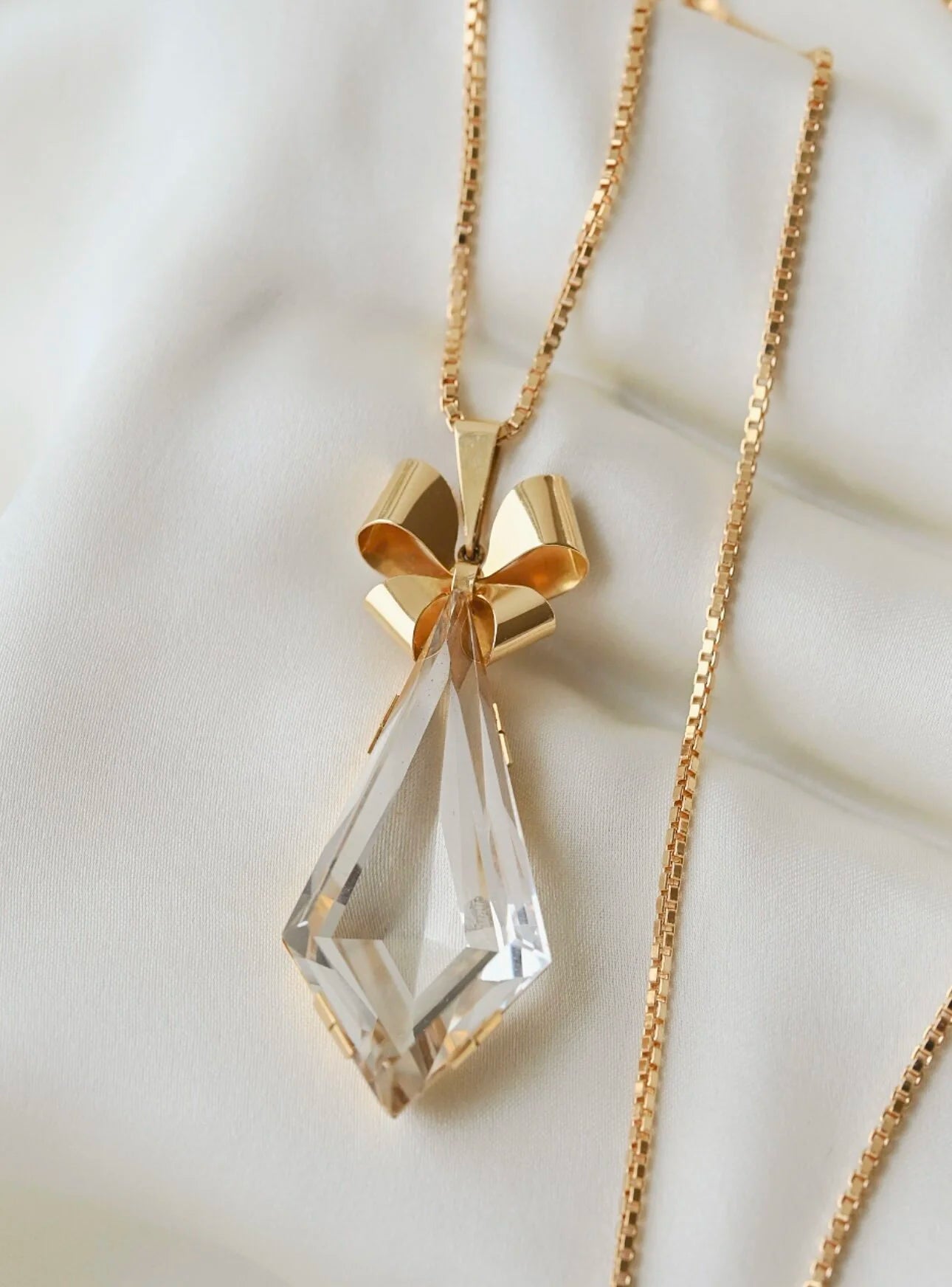 Out of This World Amazing HUGE Clear Crystal Bow Pendant 18K Gold 1945 Sweden