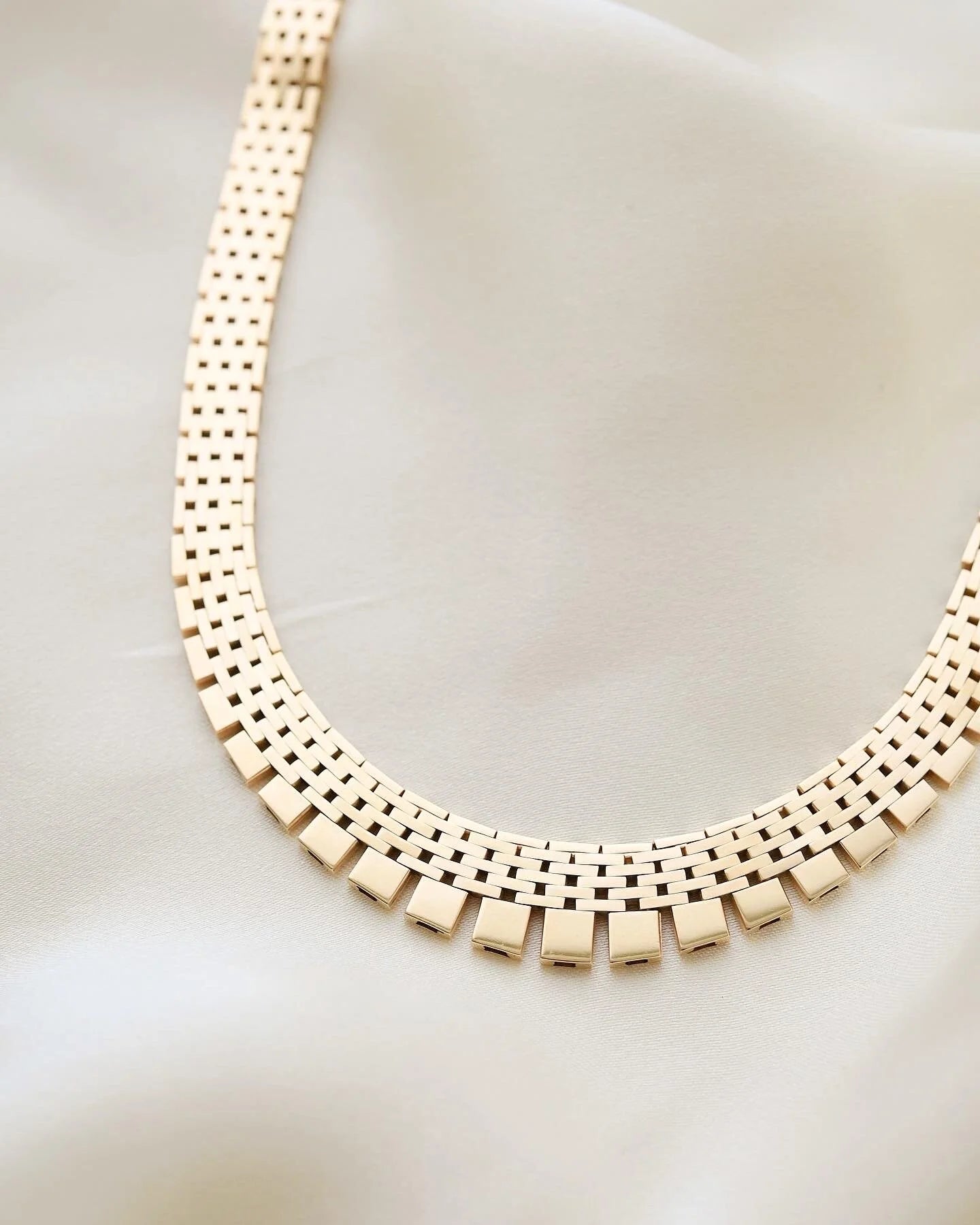 Wide Heavy 34 Grams Brick Link Necklace 14K Gold 1960s