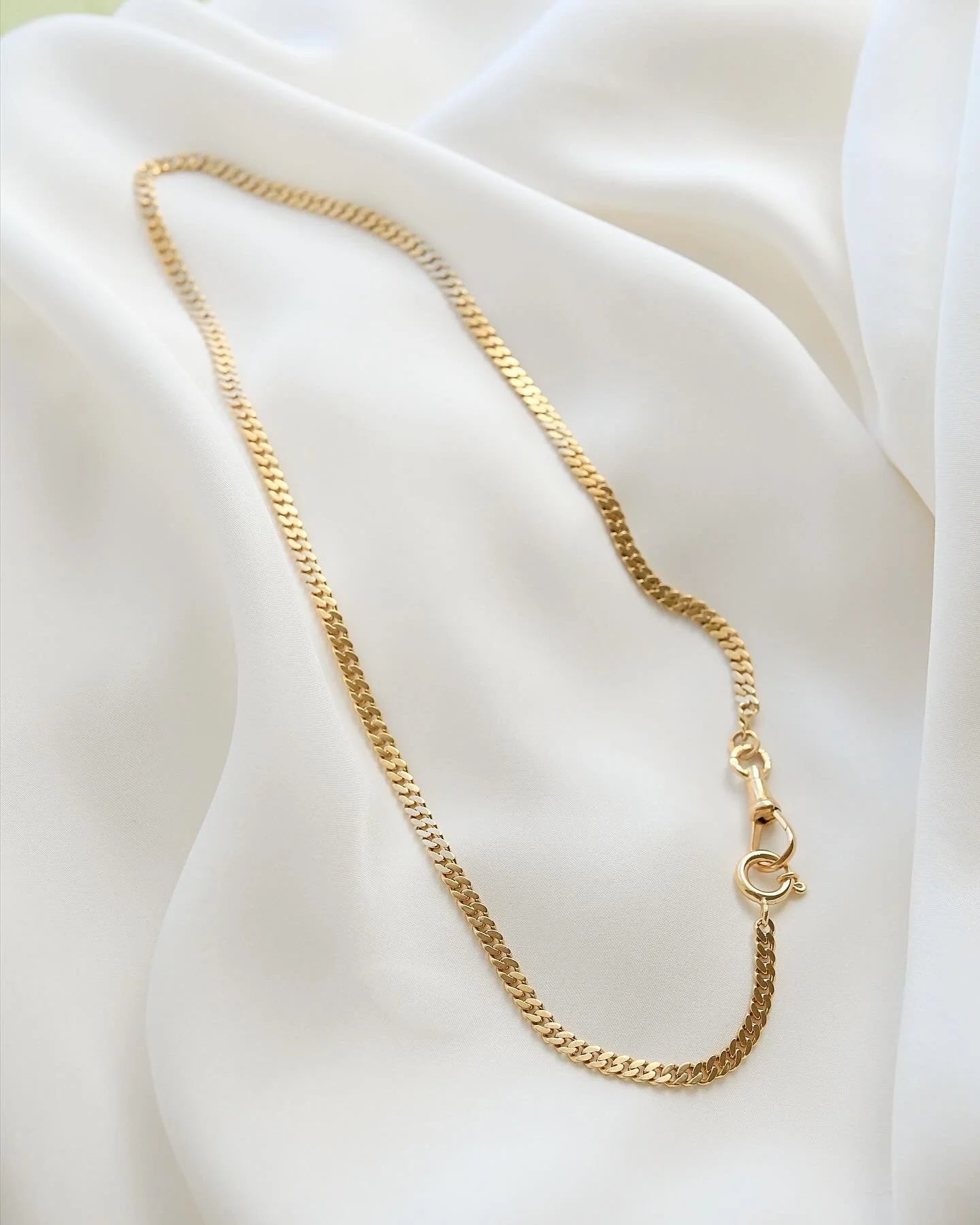 Heavy, Radiant, Perfect Watch Chain Necklace 19 Grams 18K Gold Late 1800s