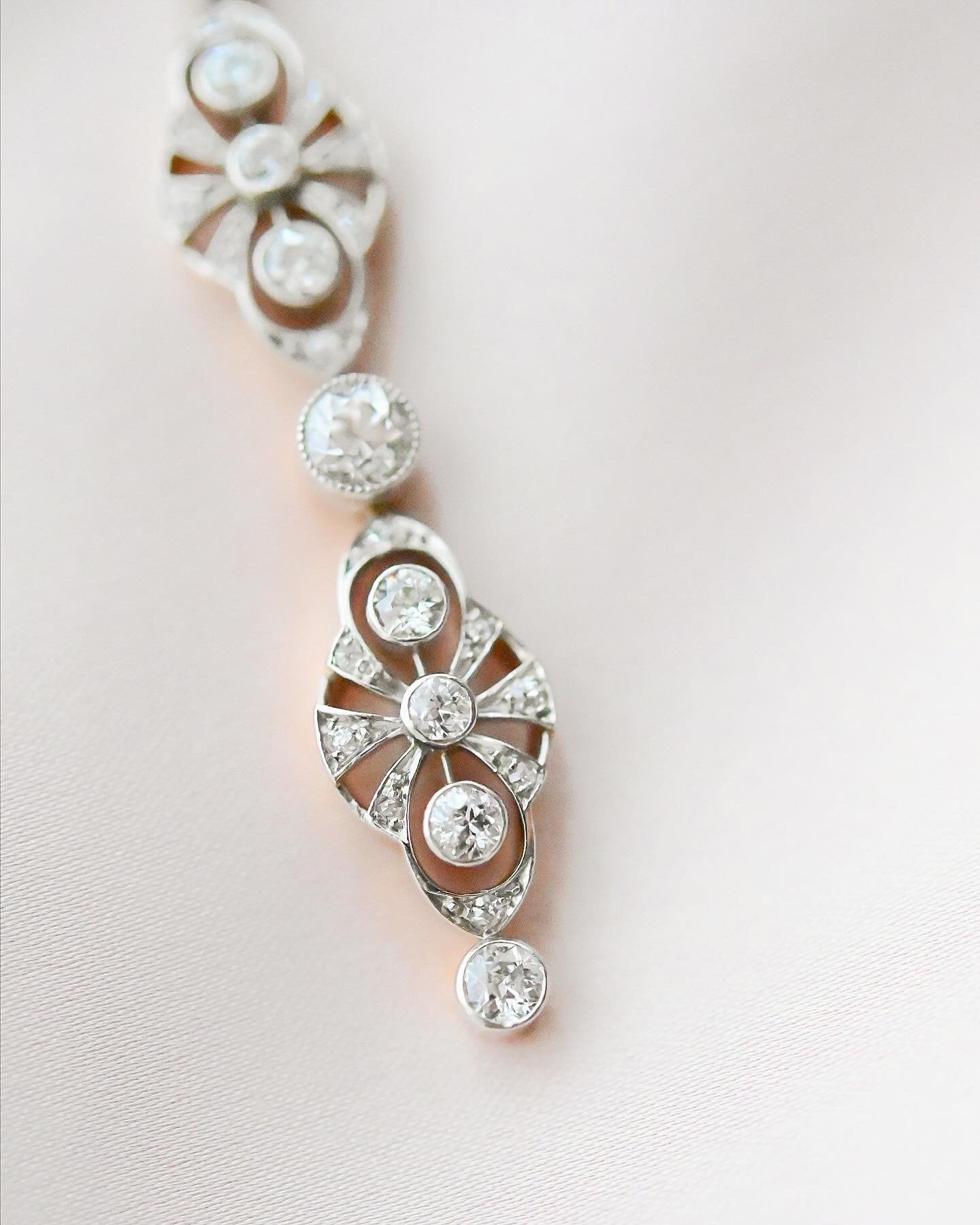 Extraordinary Big Antique Diamond Pendant Belle Epoque Platinum and 14K Gold 1910-20