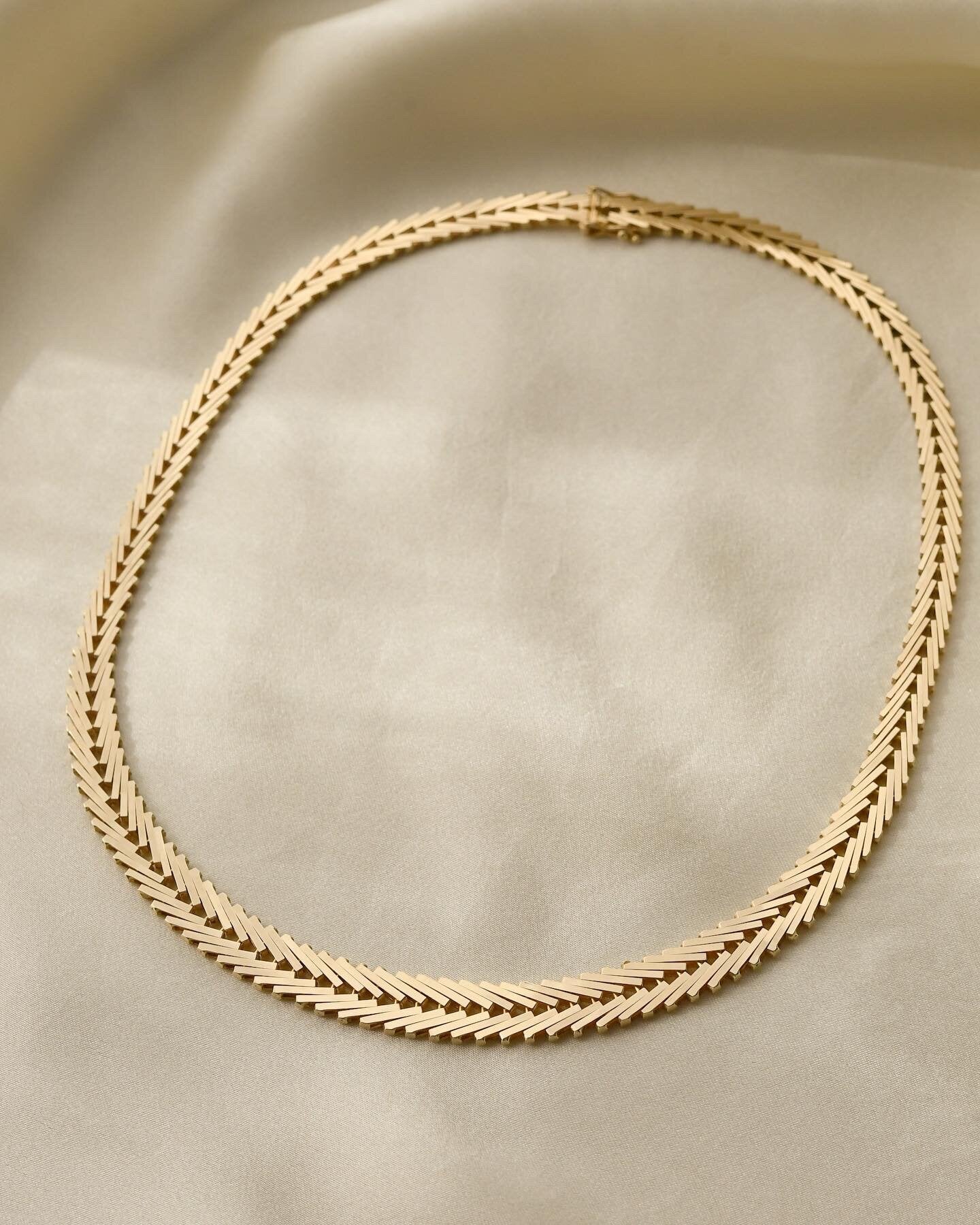 Sublime Geneva Link Necklace 29 Grams 14K Gold 1970s