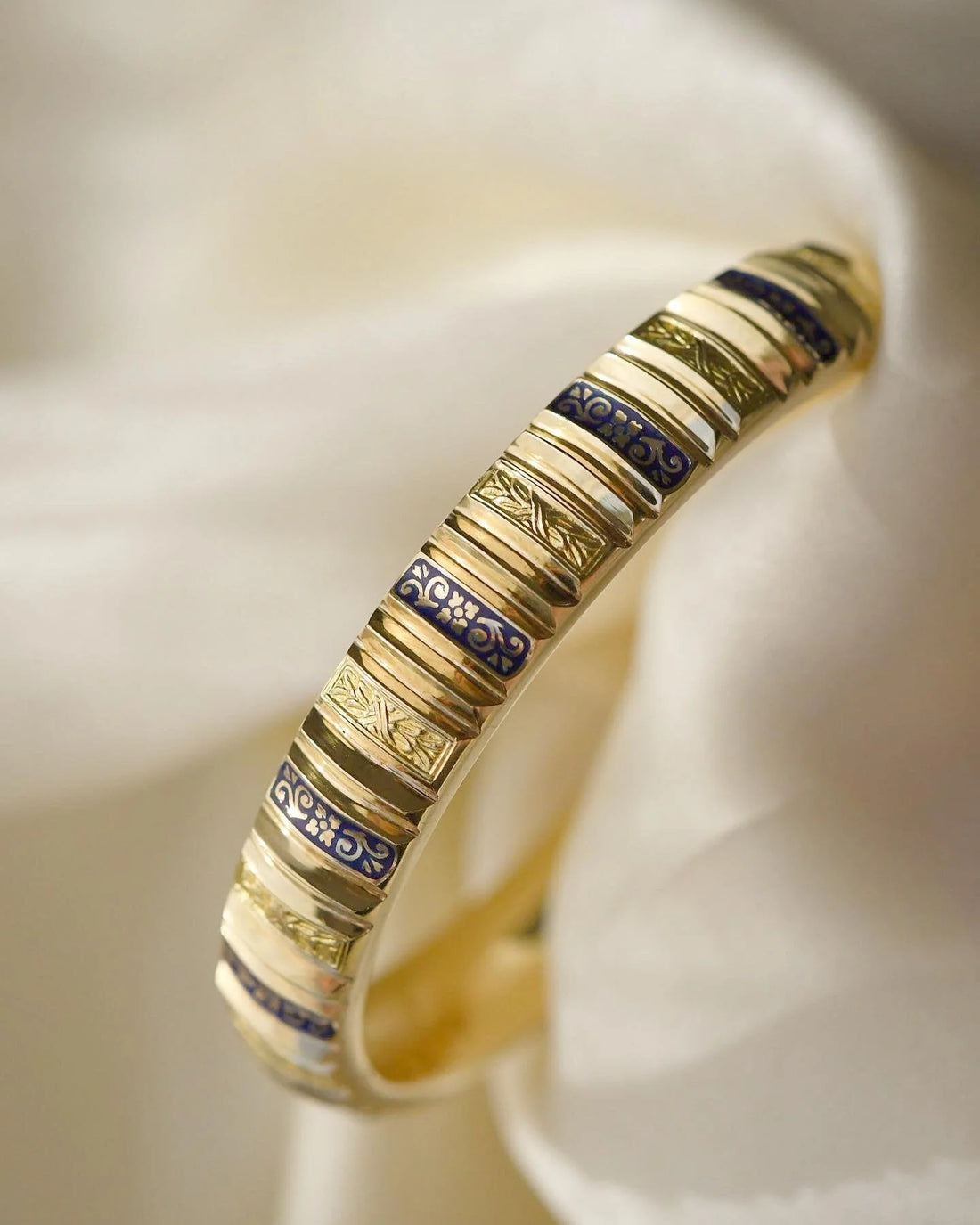 Extraordinary Vintage Enamel Bangle w Engravings 14K Gold