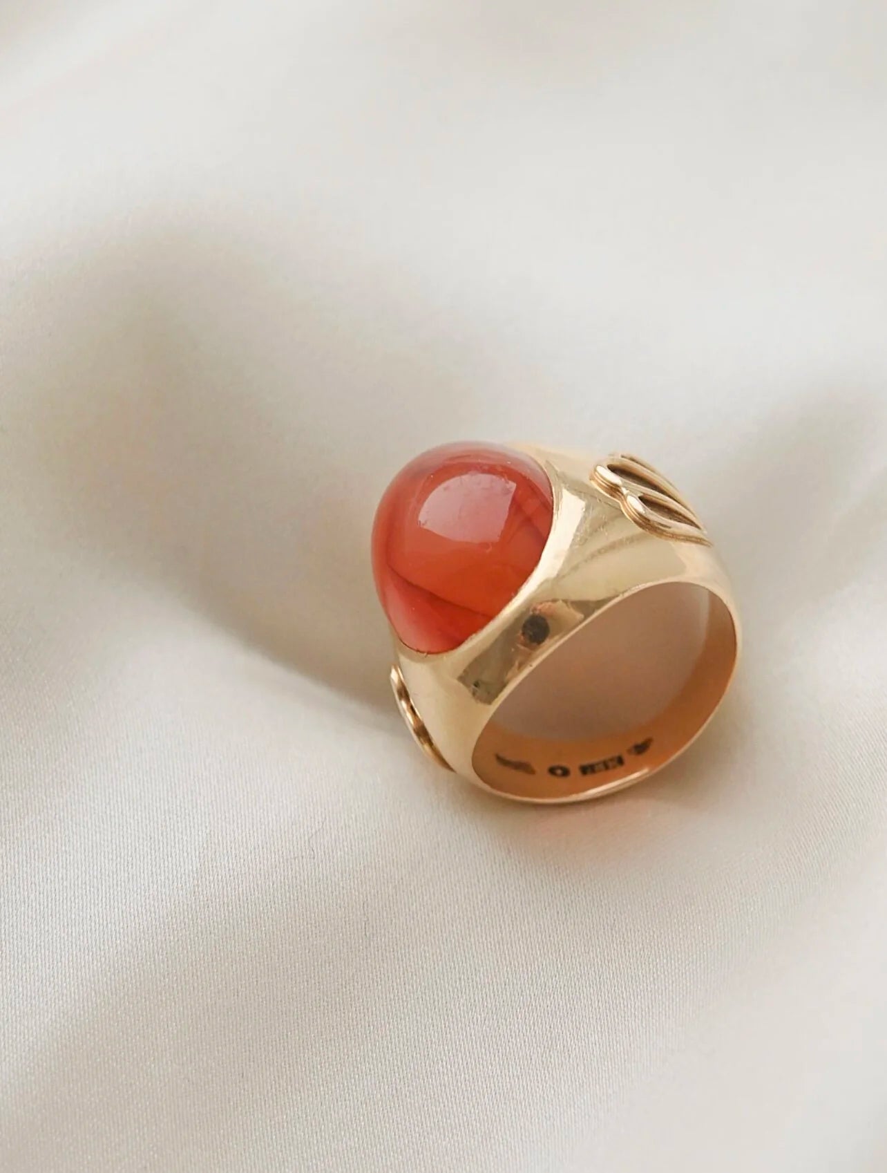 Luscious Antique Orange Agate Cabochon Ring 18K Gold