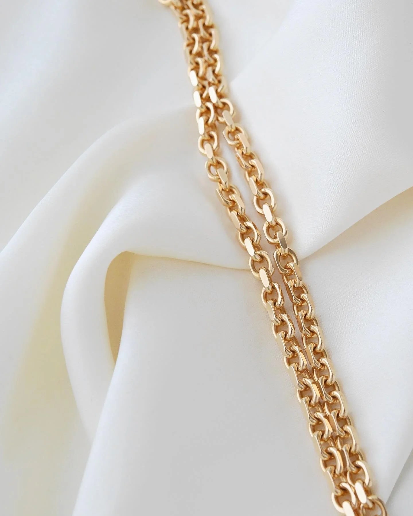 Rare Italian 57 Grams Anchor Link Necklace 20.25 Inches 18K Gold