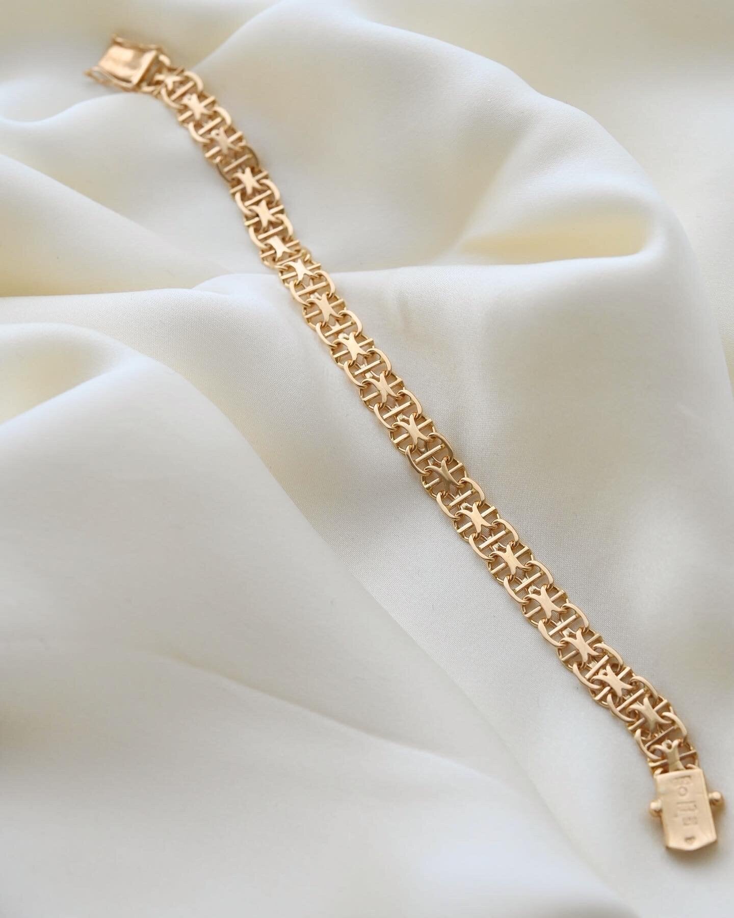 Gorgeous Swedish Bracelet by Ahlms 1966 18K Gold