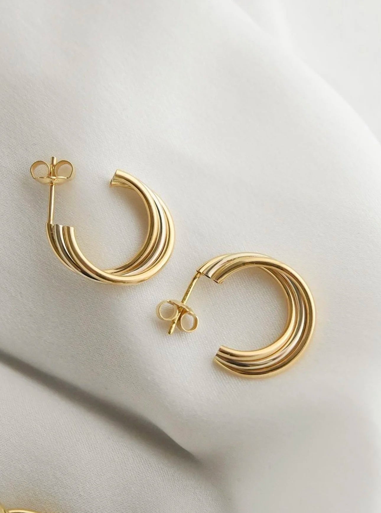 Amazing Special Vintage Hoop Earrings 18K Yellow / White Gold