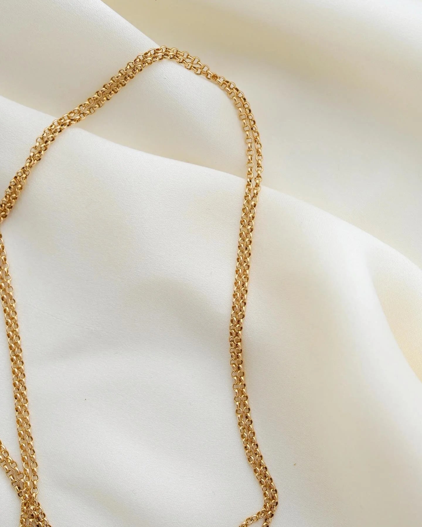47.3 Inches Antique Long Guard Chain 18K Gold