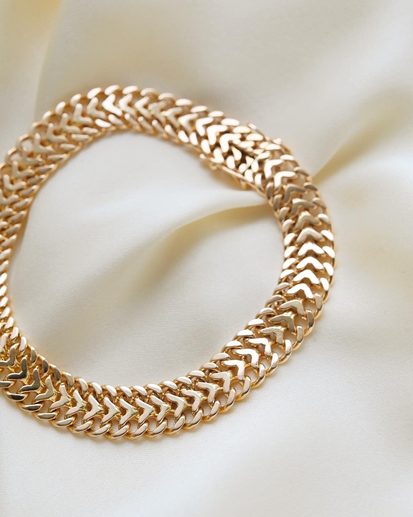 Special Buttery Fox Tail Link Bracelet 18K Gold 1959