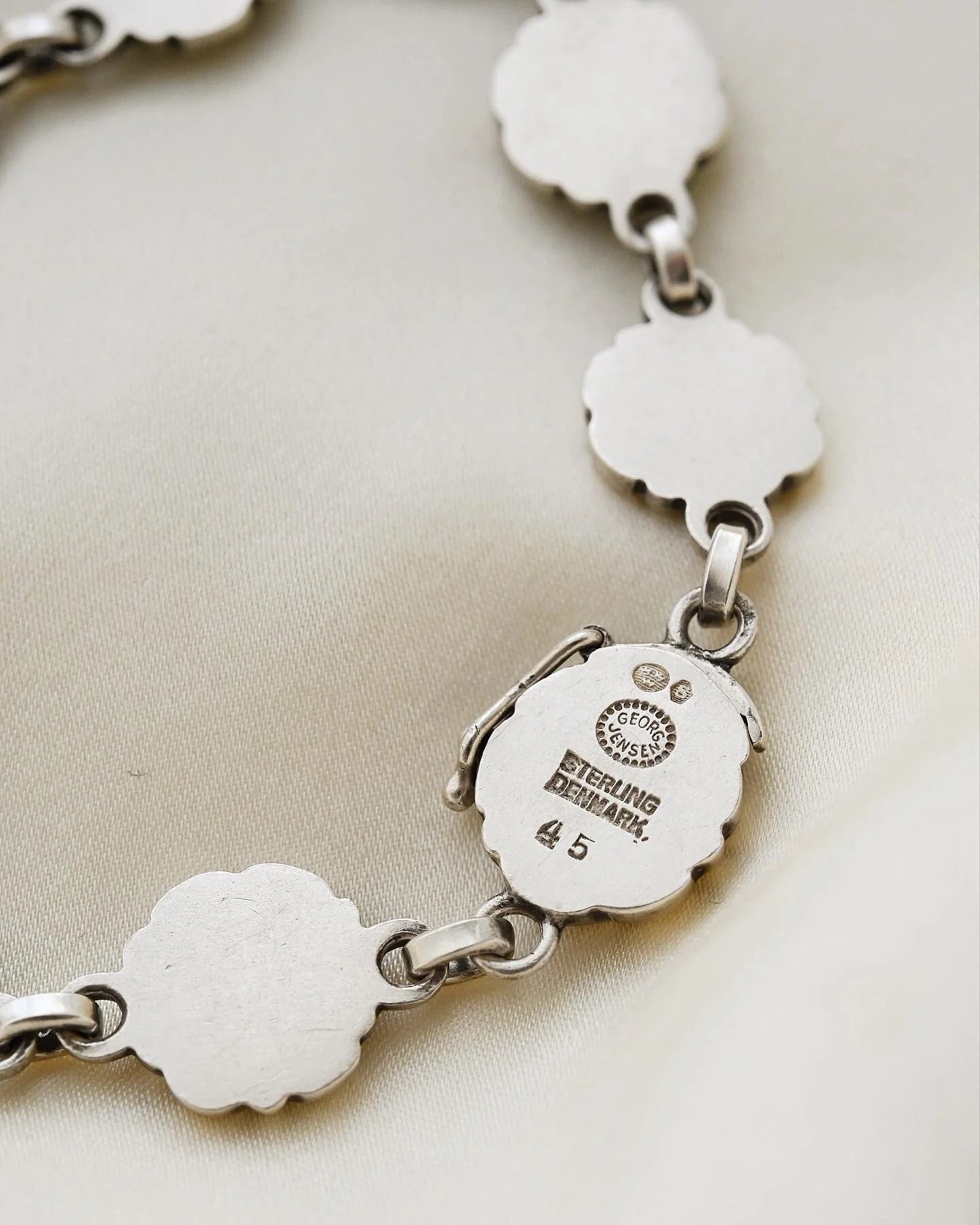 Irresistible Amazing Condition Antique Flower Bud Sterling Silver Bracelet By Georg Jensen 1933-1945