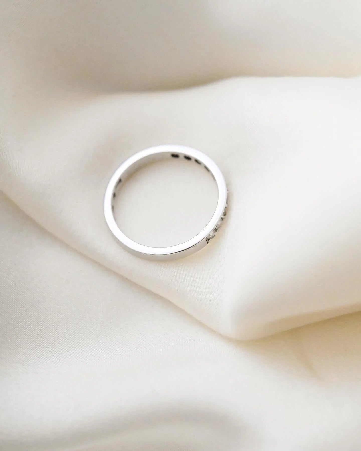 Shipping included! Antique Wedding Band Eternity Ring 18K Gold