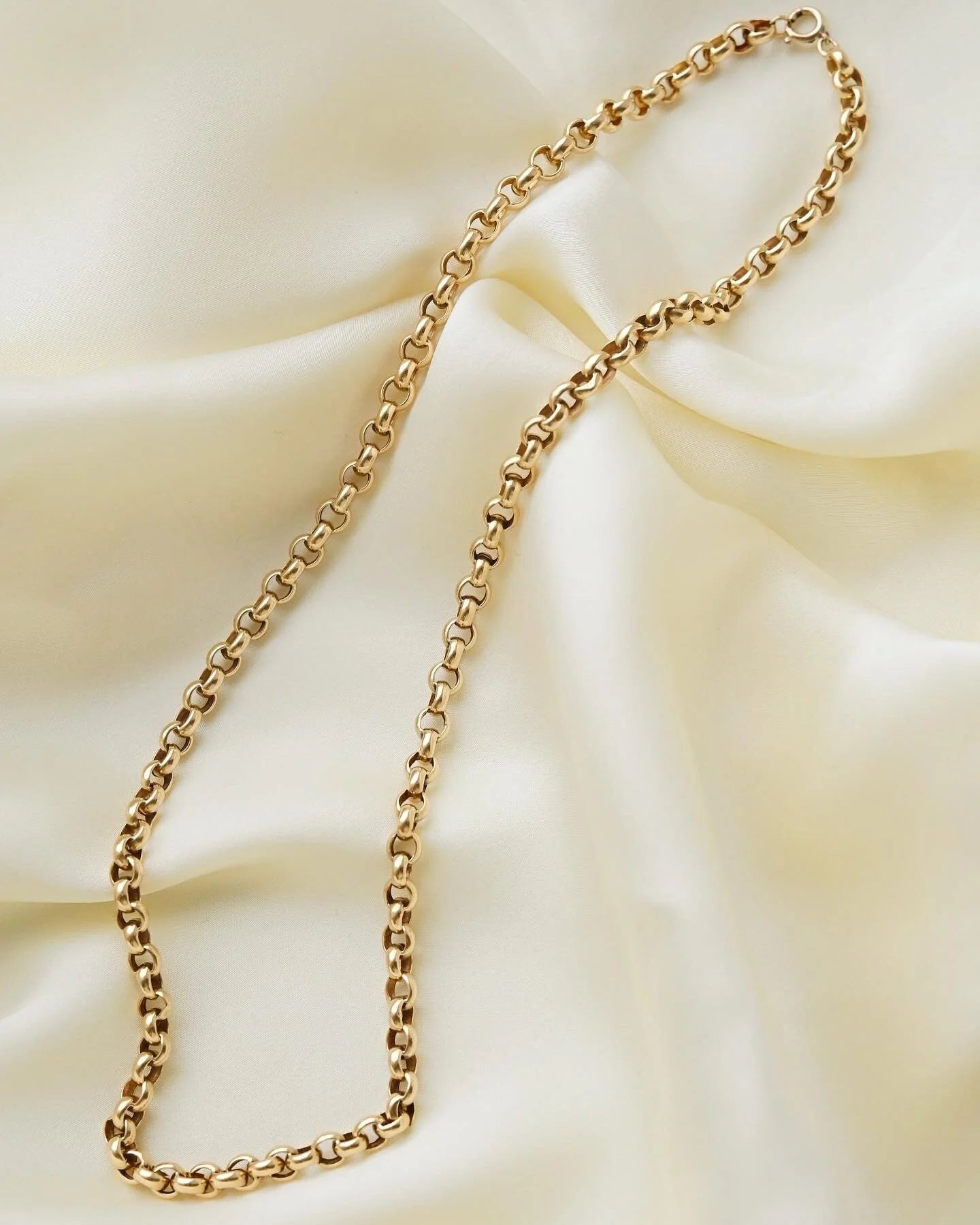 Antique 19 Inches Rolo Link Chain 18K Gold 1800s