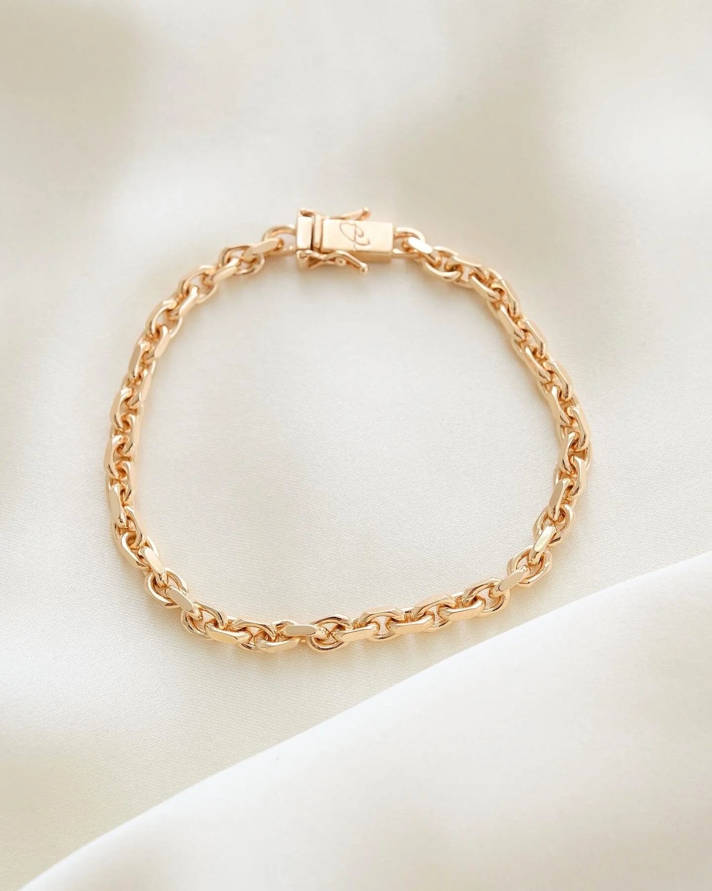 Rare Italian 18K Solid Gold Anchor Link Bracelet