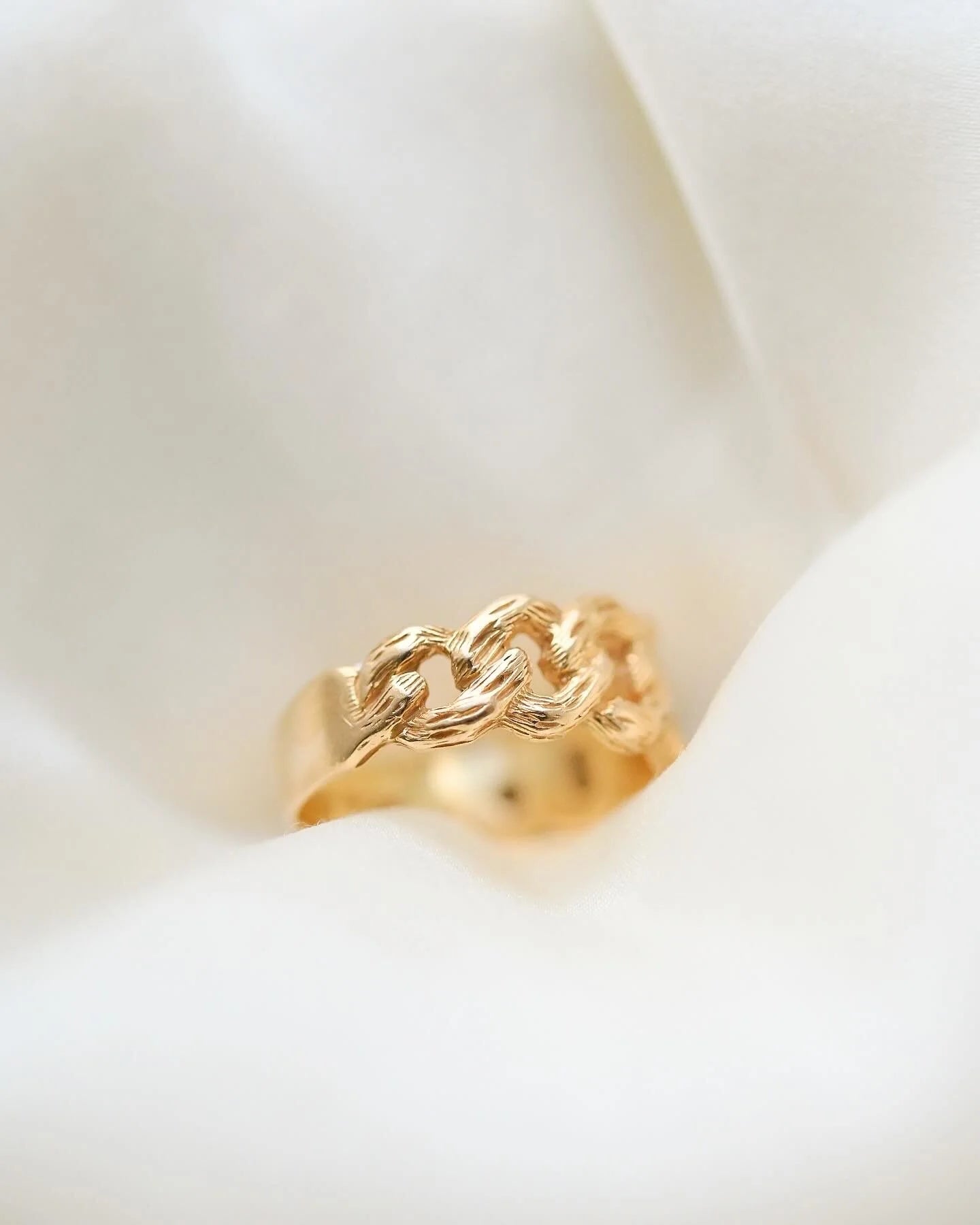 Swedish Mid Century Link Ring 18K Gold 1960s