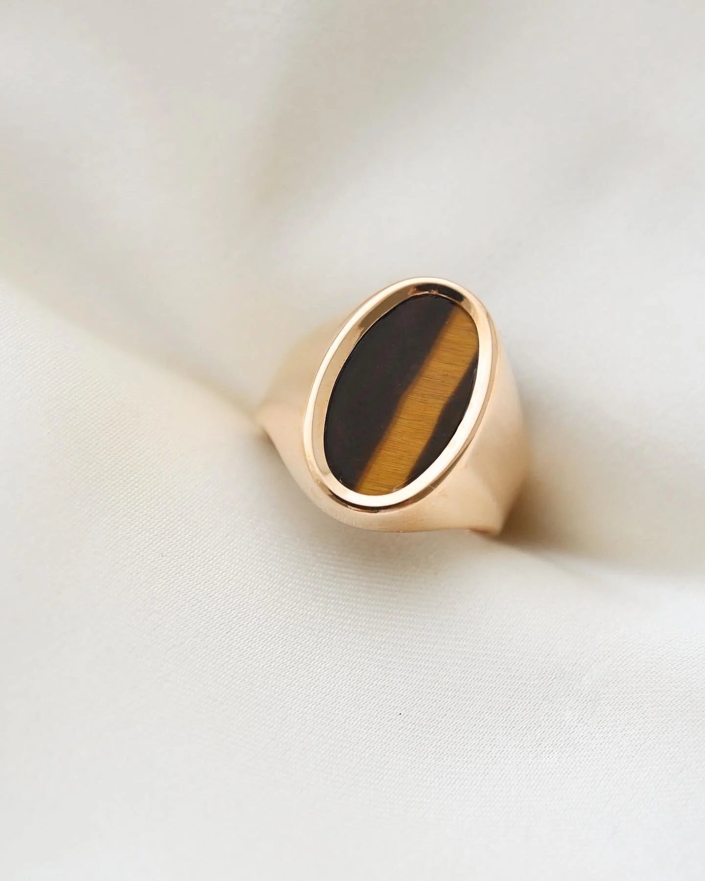 Gorg Sleek Swedish Tigers Eye Vintage Signet Ring 18K Gold