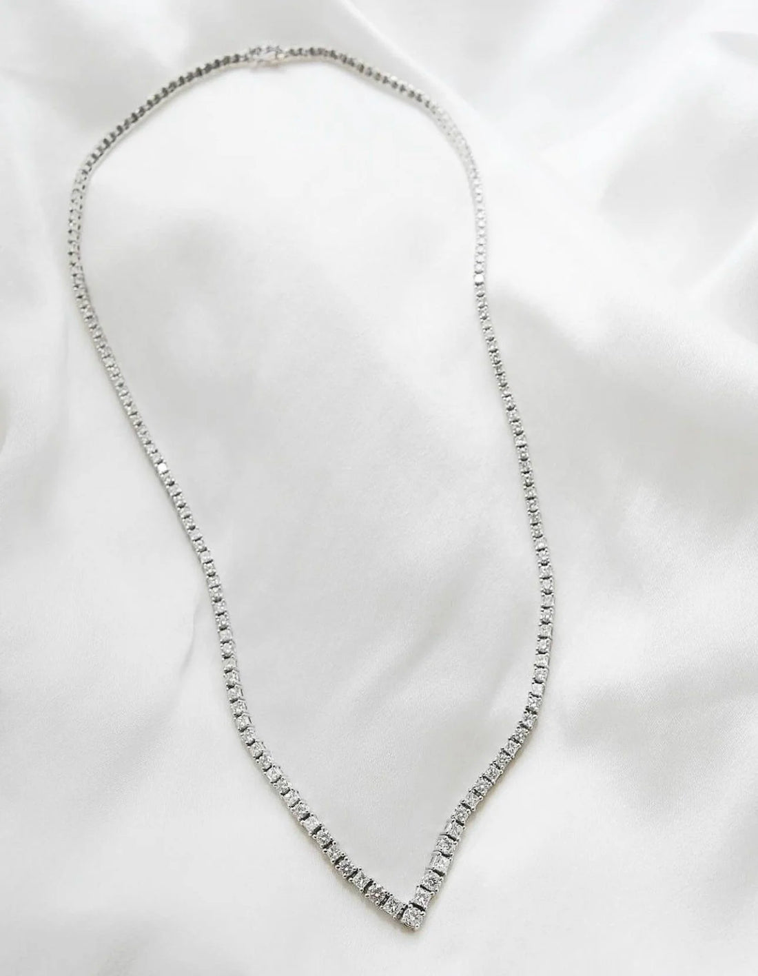 Extremely Gorgeous Danish Vintage Tennis Necklace 18K White Gold