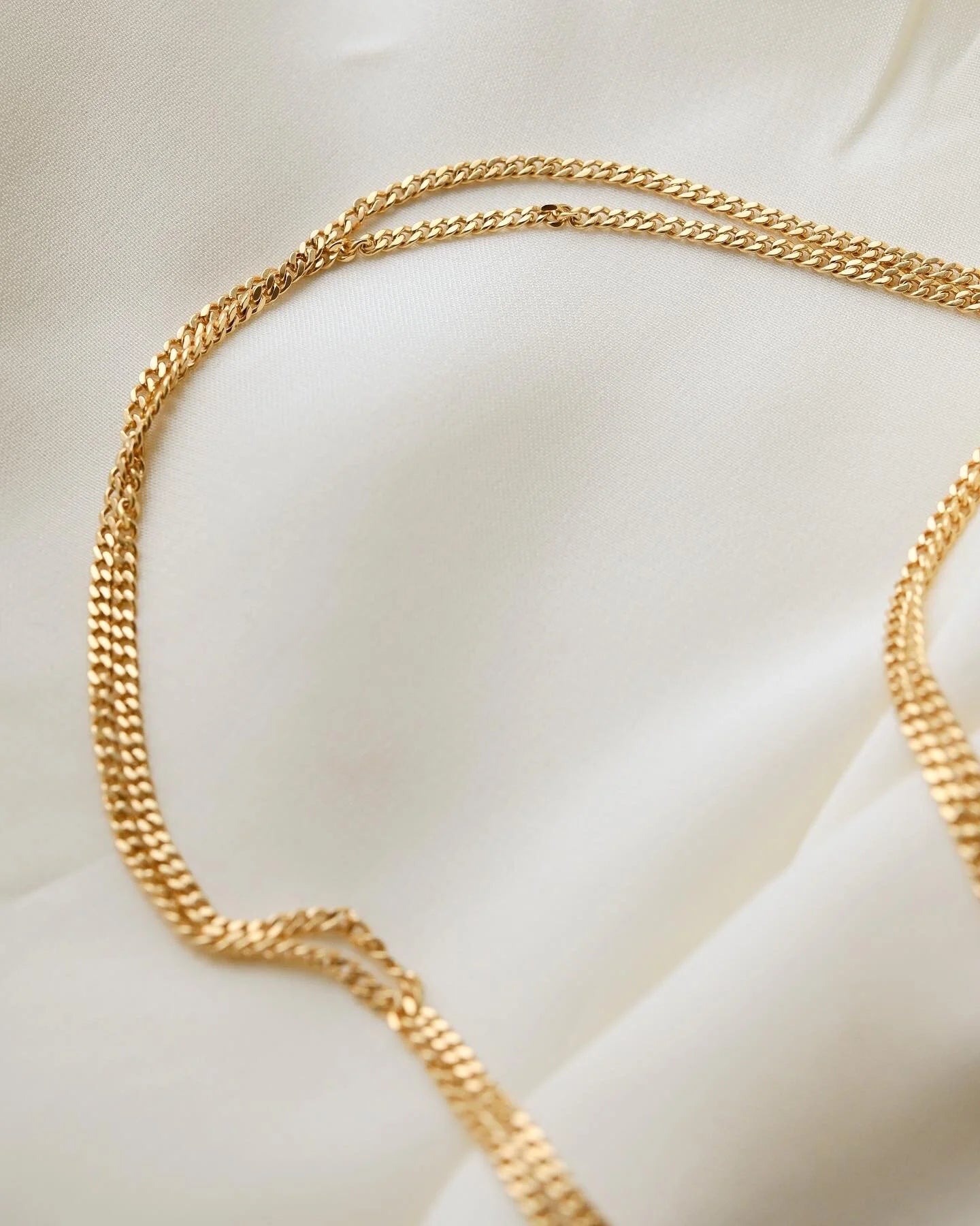 16.5 Inches Antique Watch Chain Double Curb 18K Gold 1916