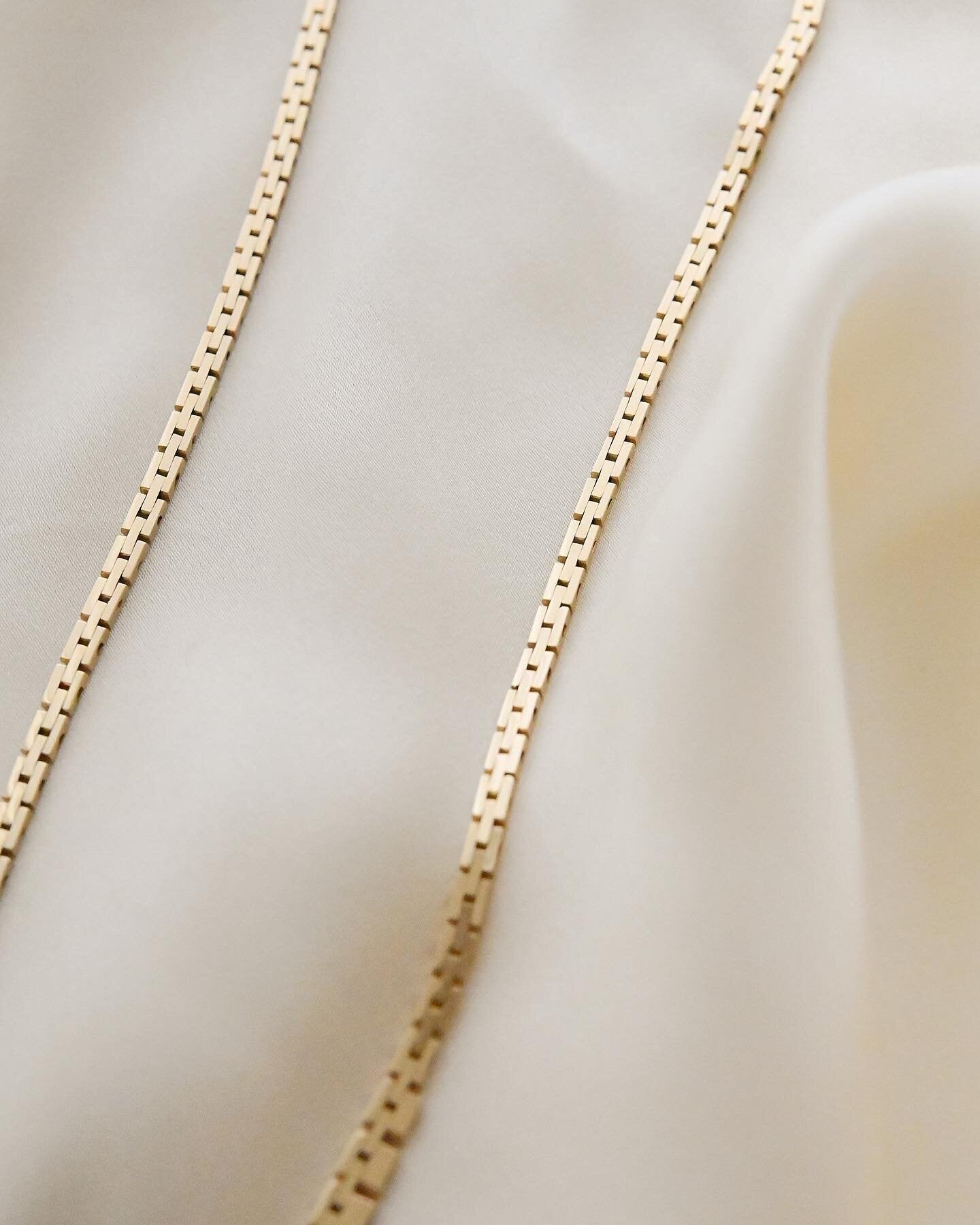 Perfect Baby Cleo / Brick Link Necklace 14K Gold 1970-1973
