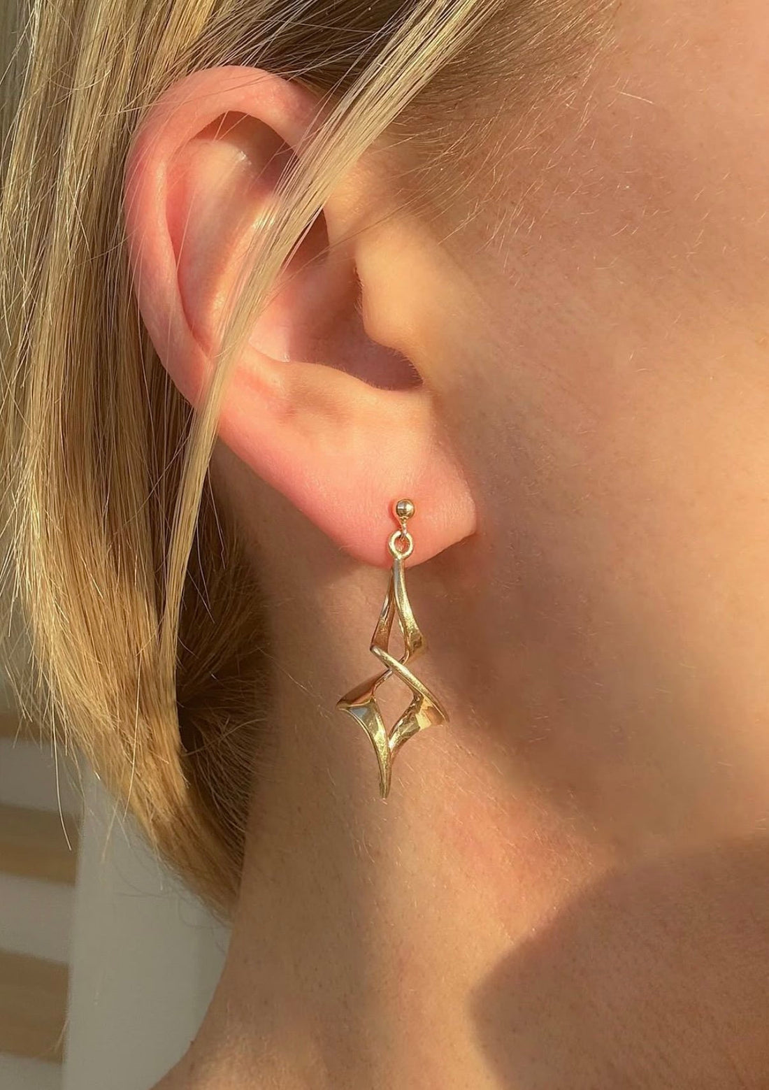 Amazing Vintage Spiral Earrings 14K Gold Sweden 1960s