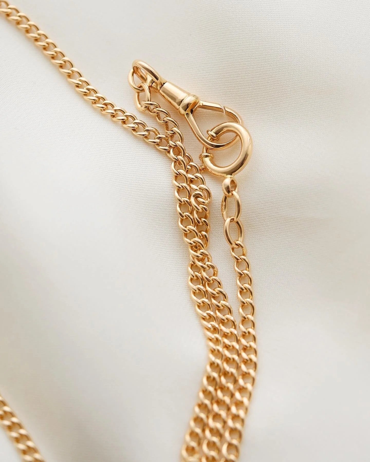 INCREDIBLE 19.5 Inches Antique Watch Chain Necklace 18K Gold 1900s