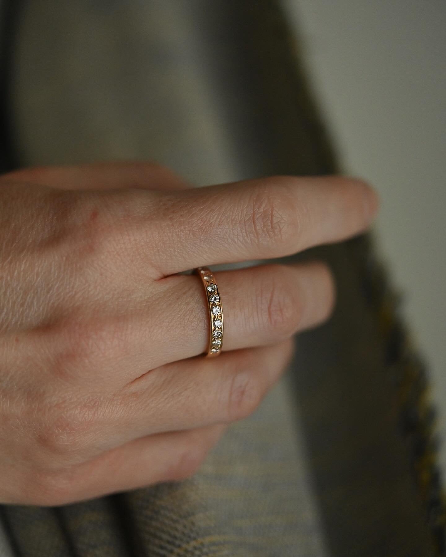 Big Substantial Old Diamond Wedding Band 18K Gold Sweden