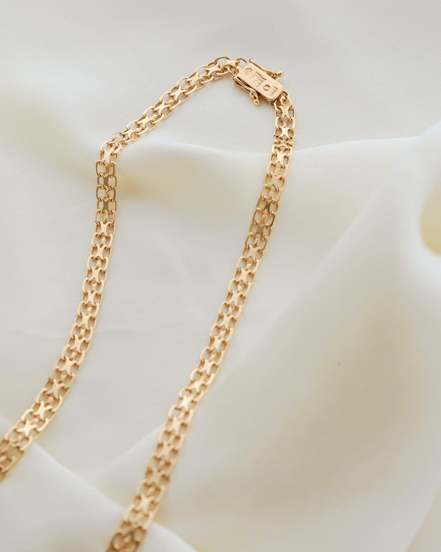 Heavy 17 Inches Swedish Vintage X Link Necklace 18K Gold 1961